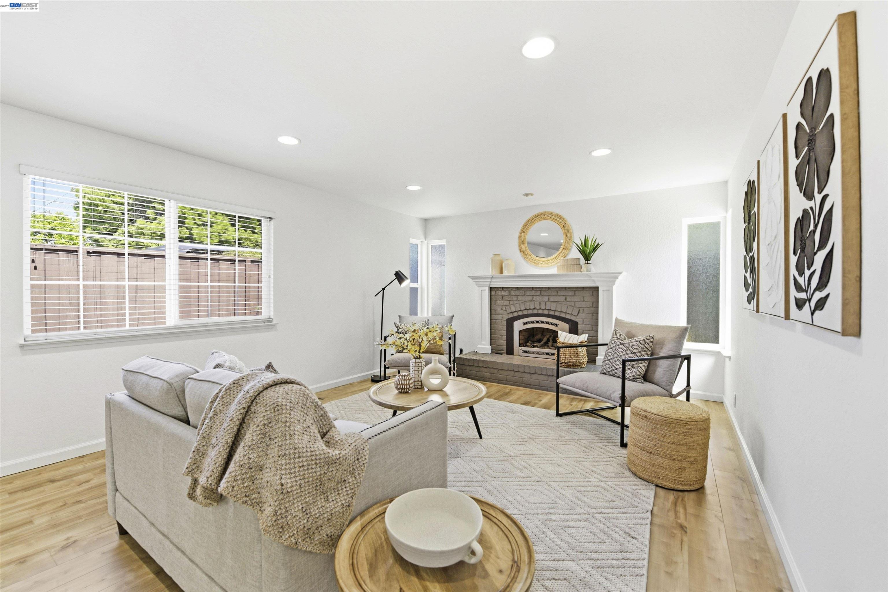 5238 Brophy Dr