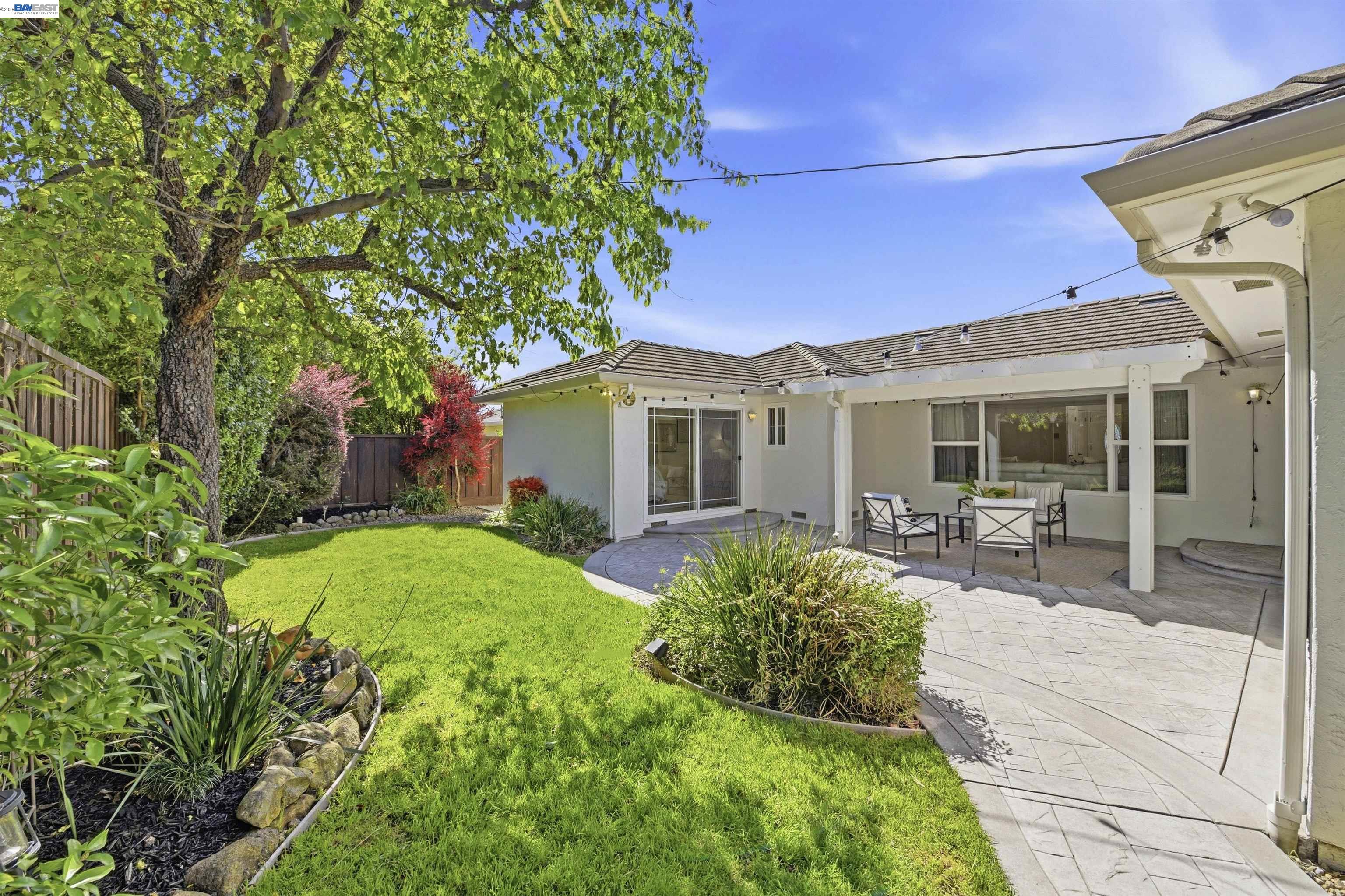 5238 Brophy Dr