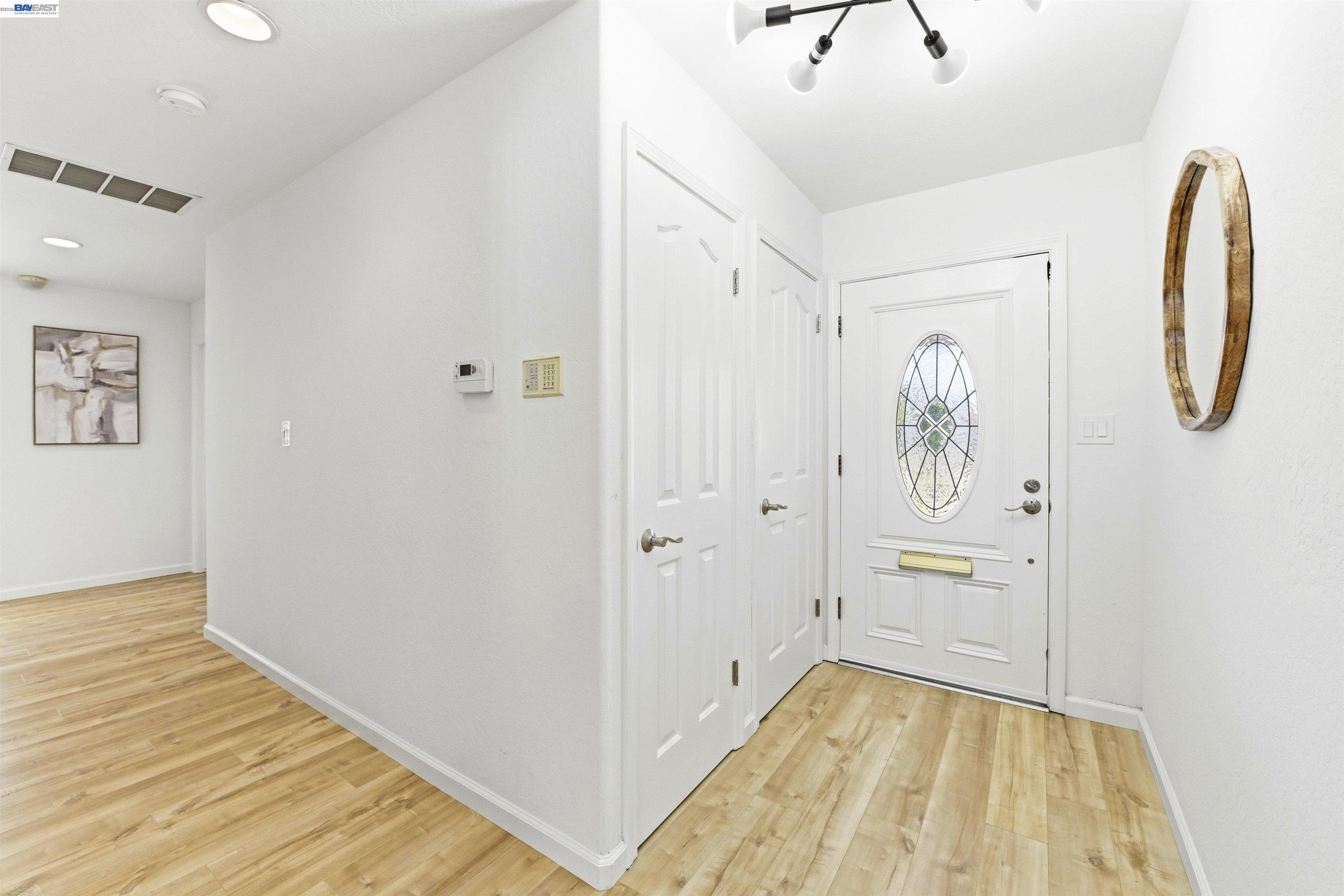 5238 Brophy Dr