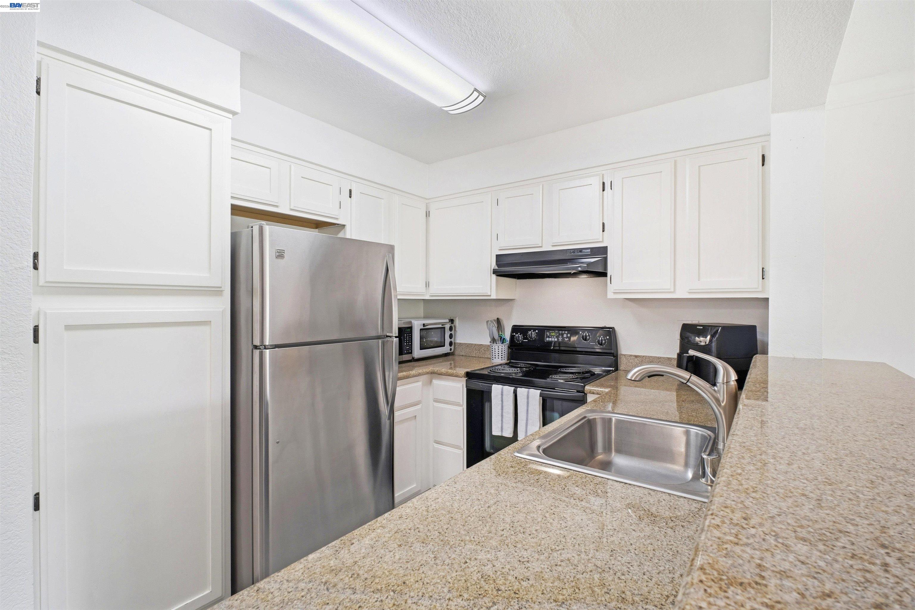 39078 Guardino Dr # 208