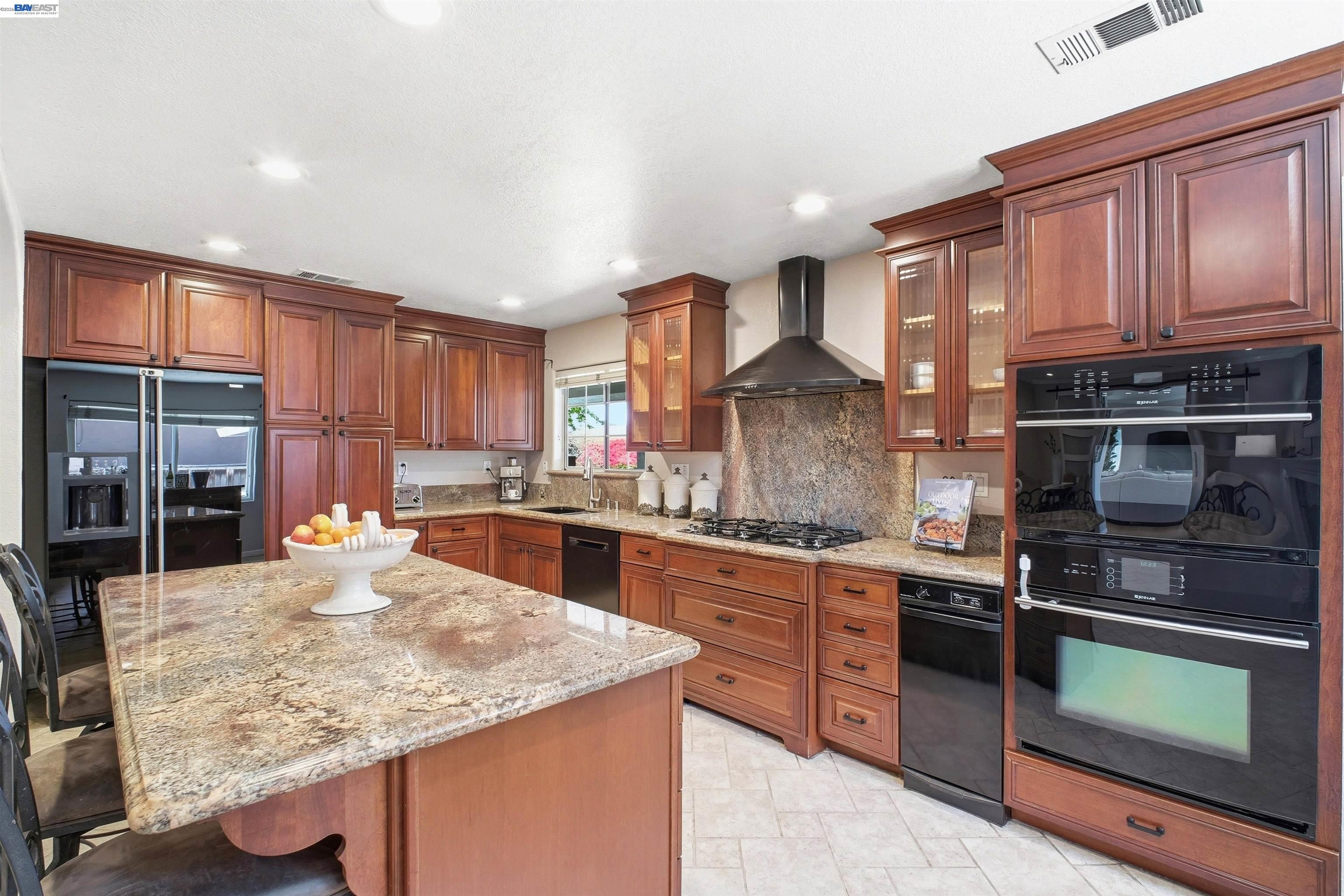 37933 Granville Dr