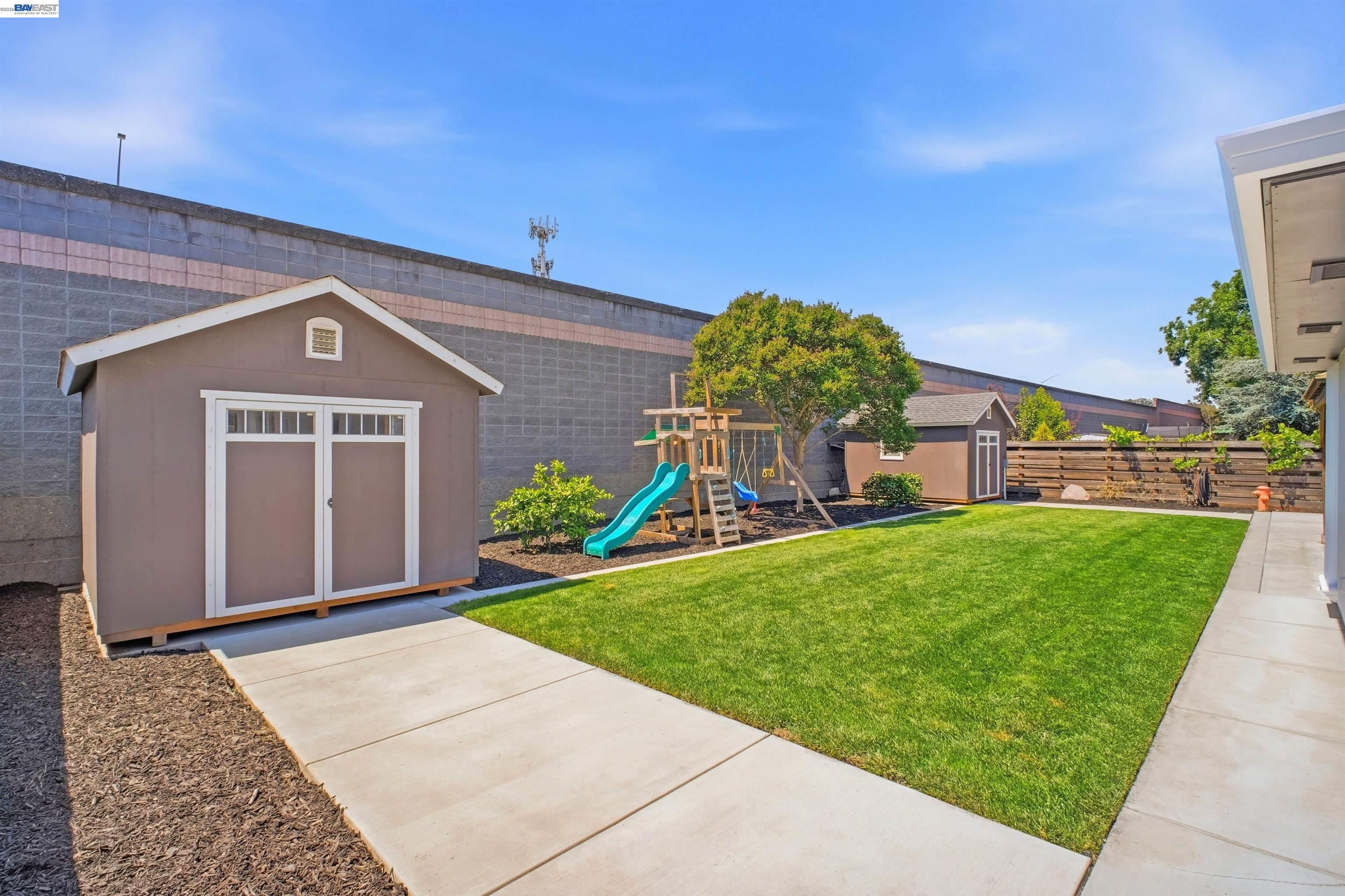 37933 Granville Dr