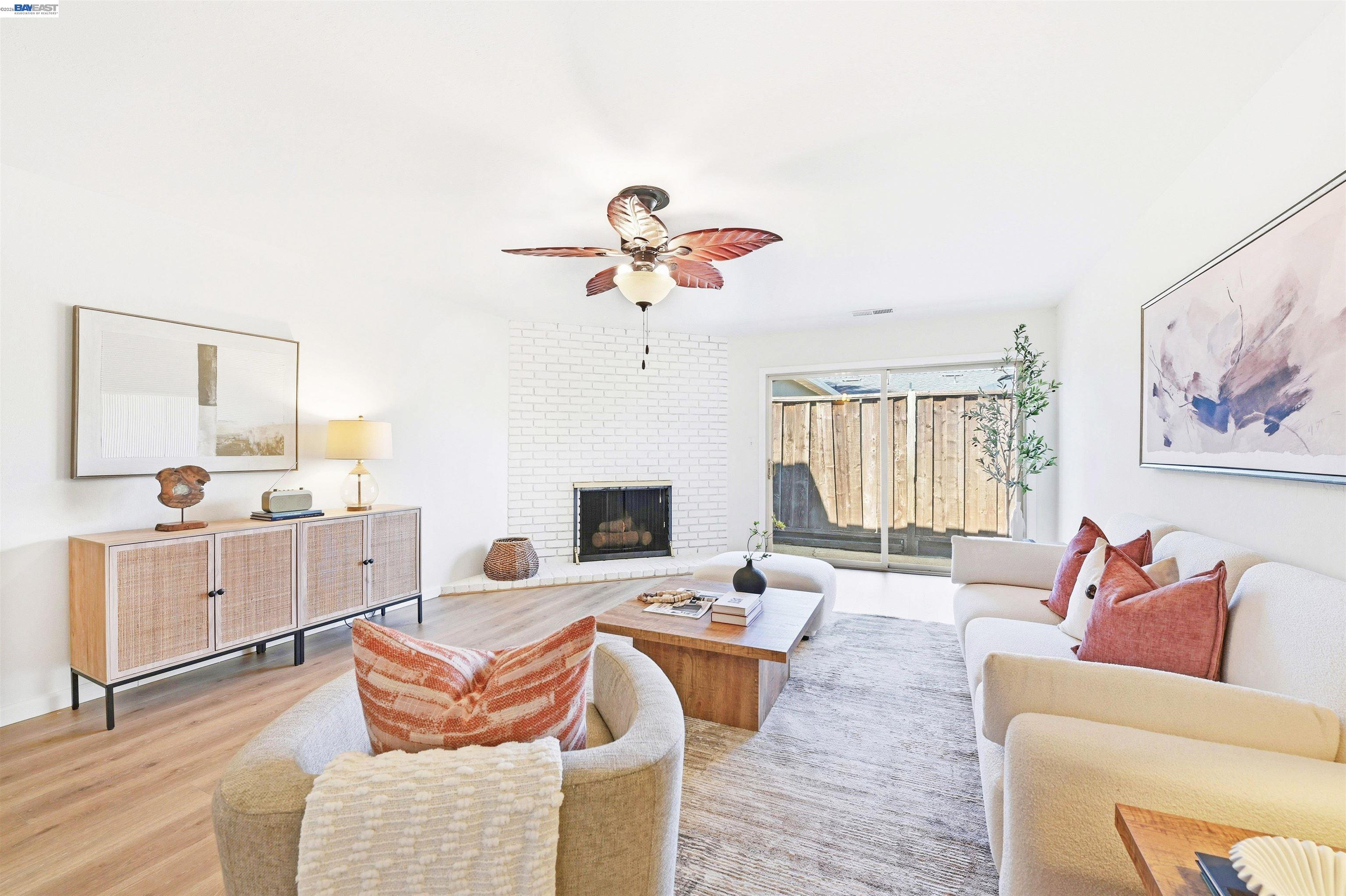 4584 Gertrude Dr