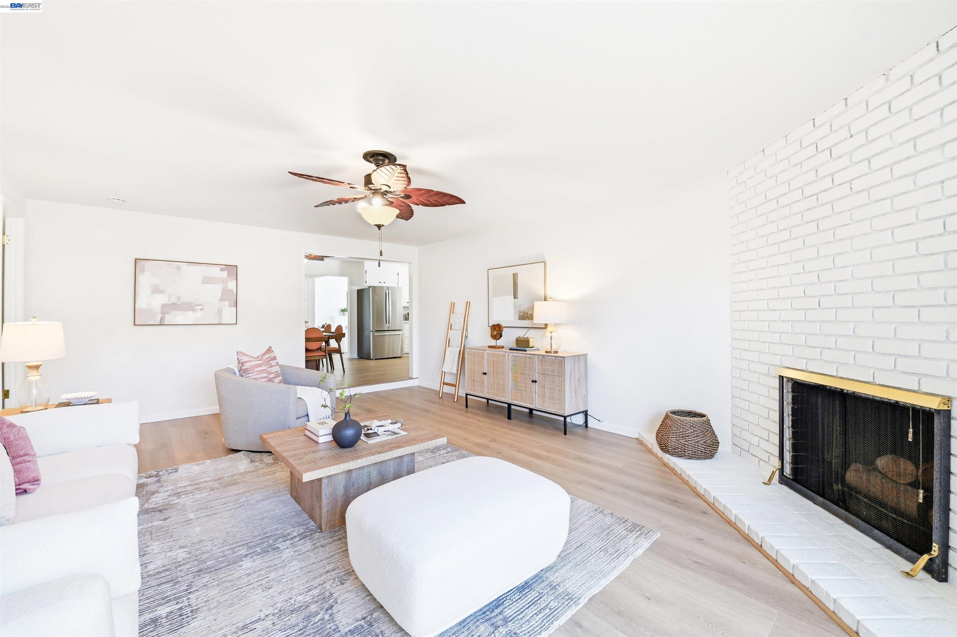 4584 Gertrude Dr