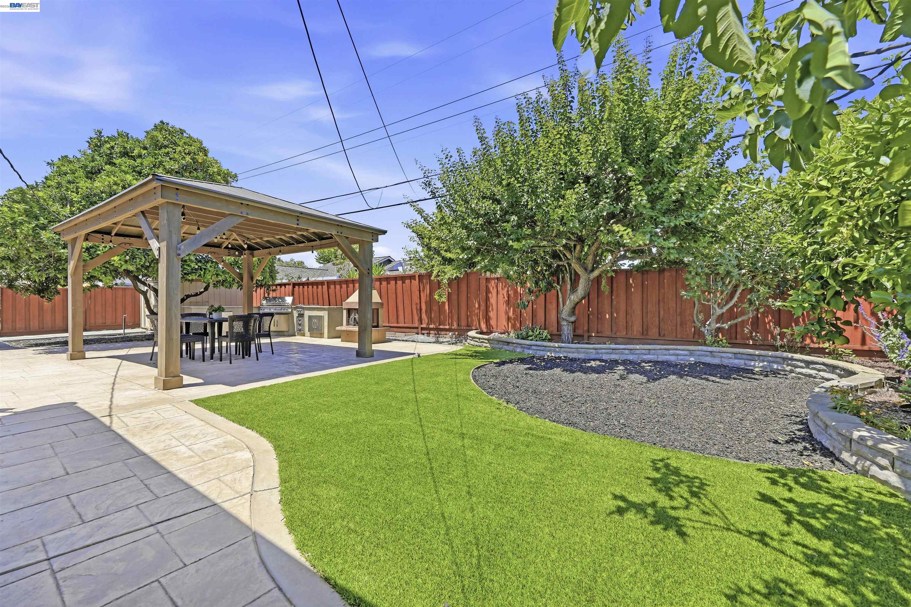 5157 Eggers Dr