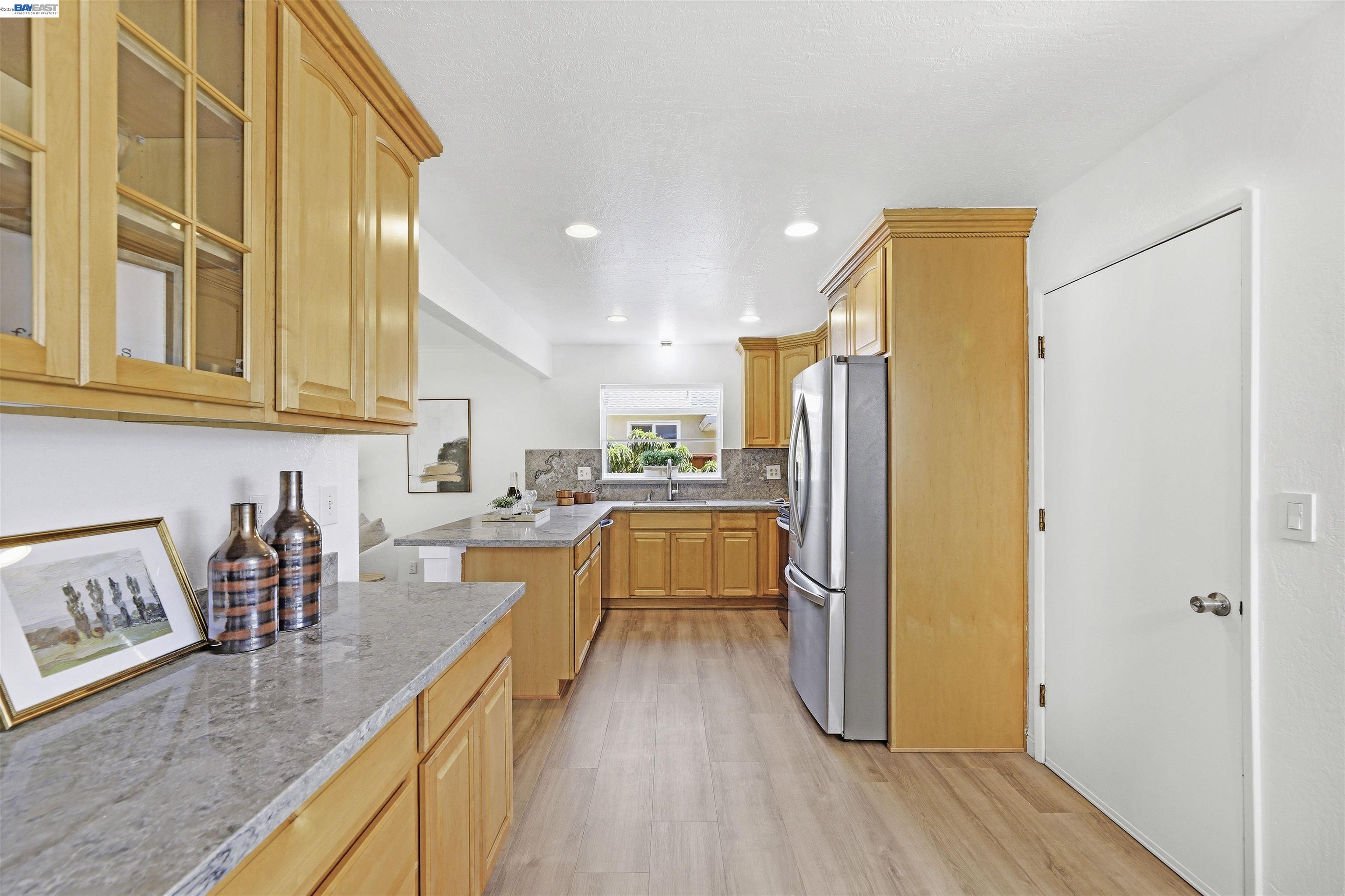 5157 Eggers Dr
