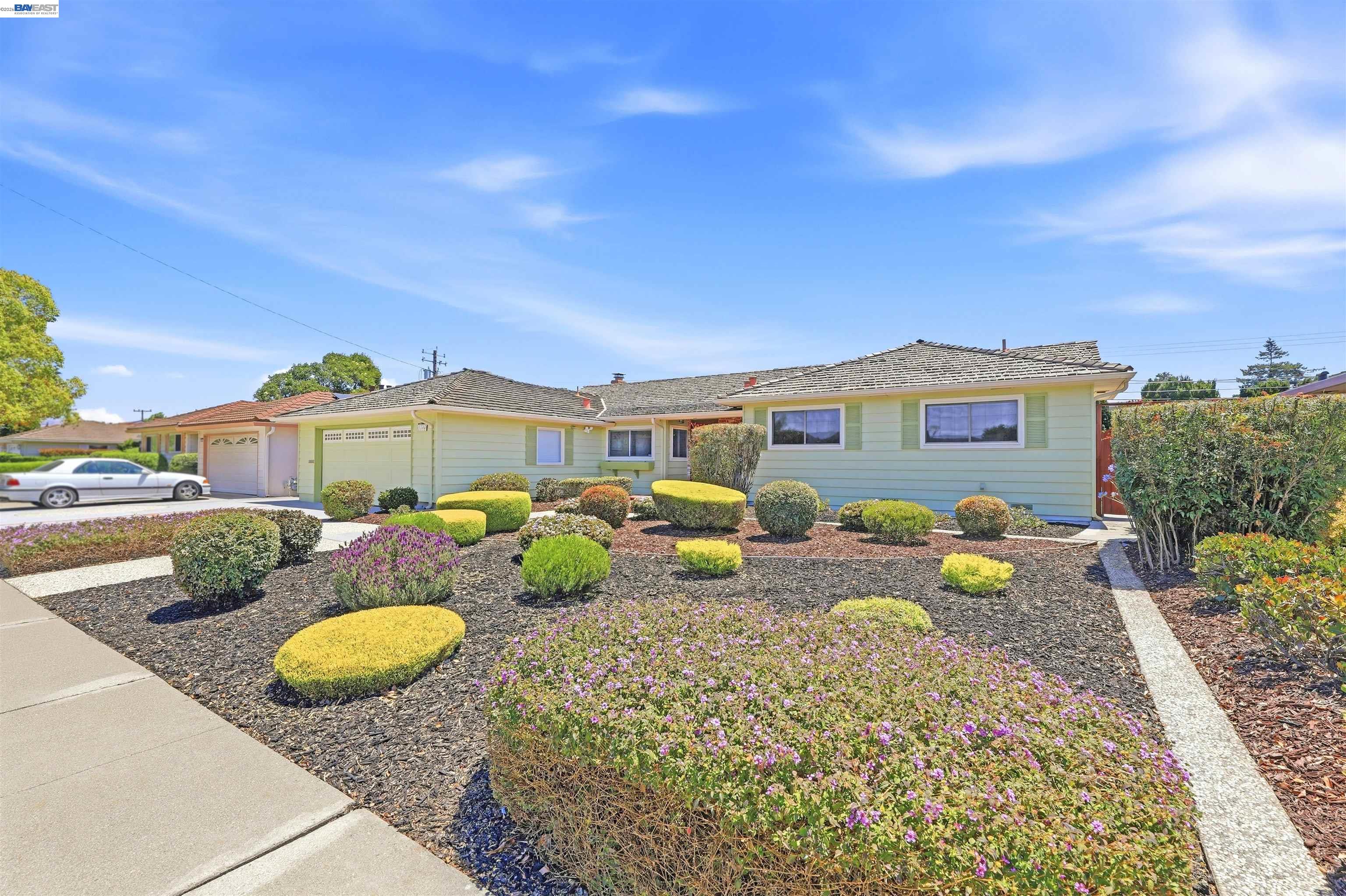 5346 Brophy Dr