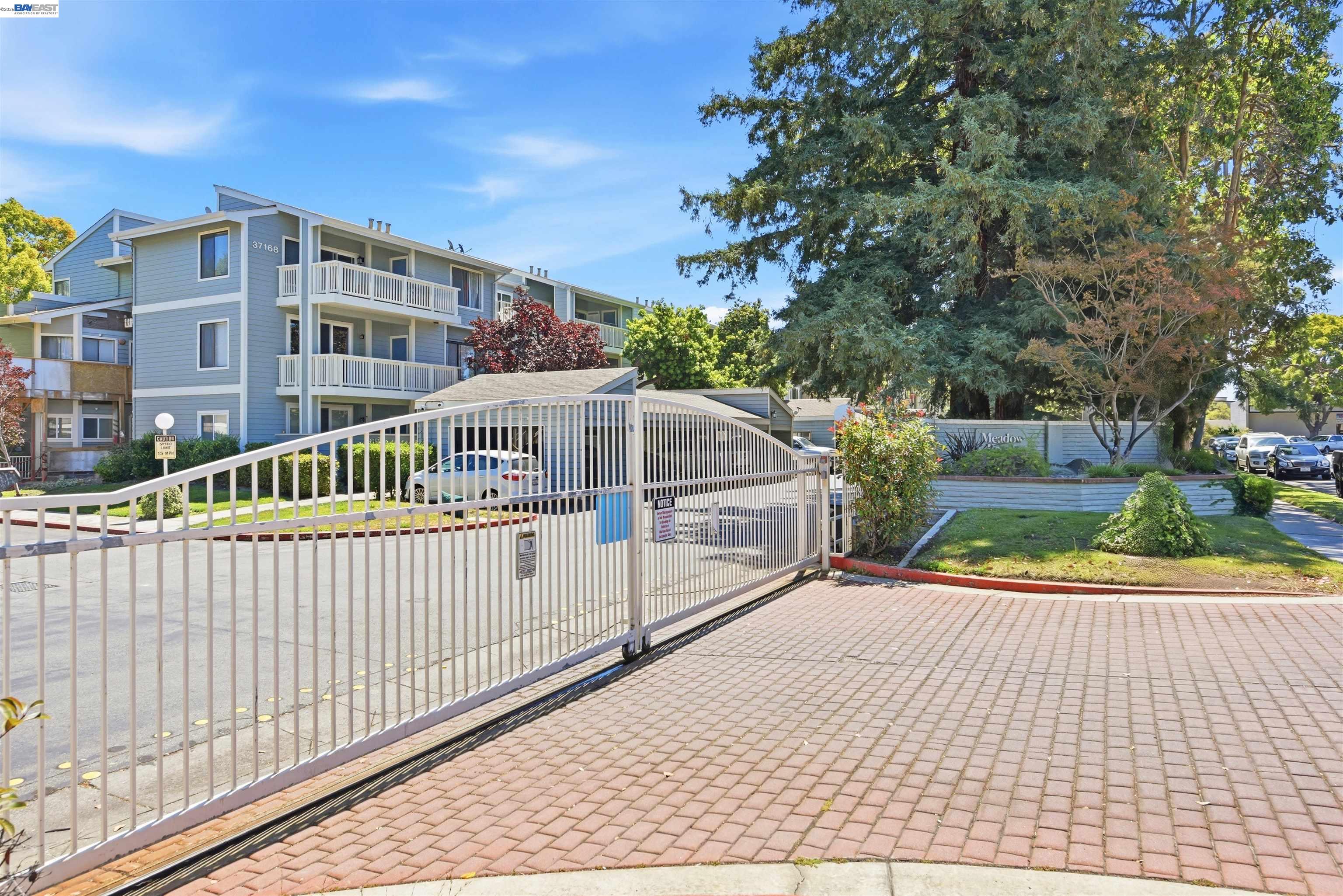 3655 Birchwood Ter # 112