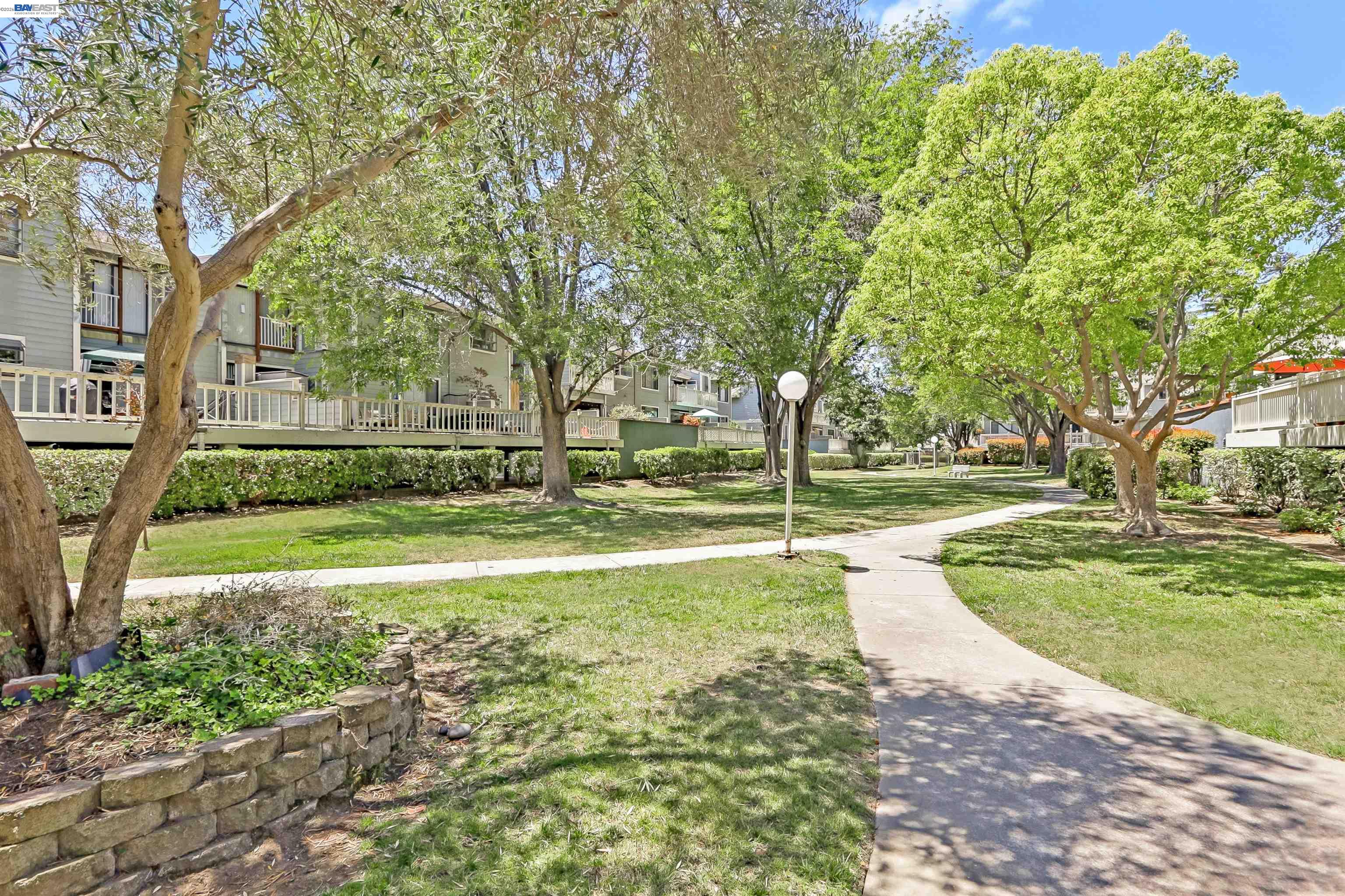 3655 Birchwood Ter # 112