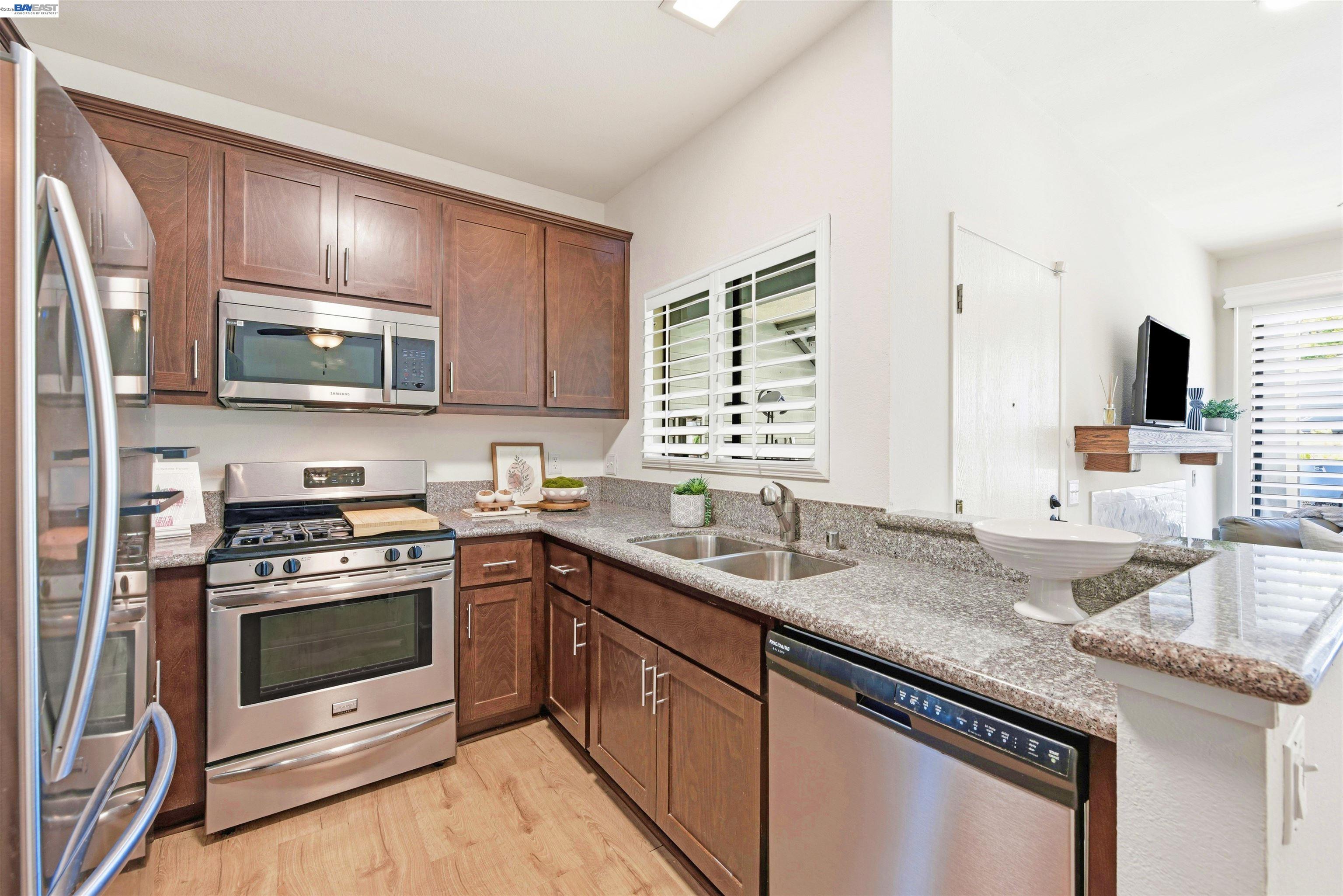 3655 Birchwood Ter # 112