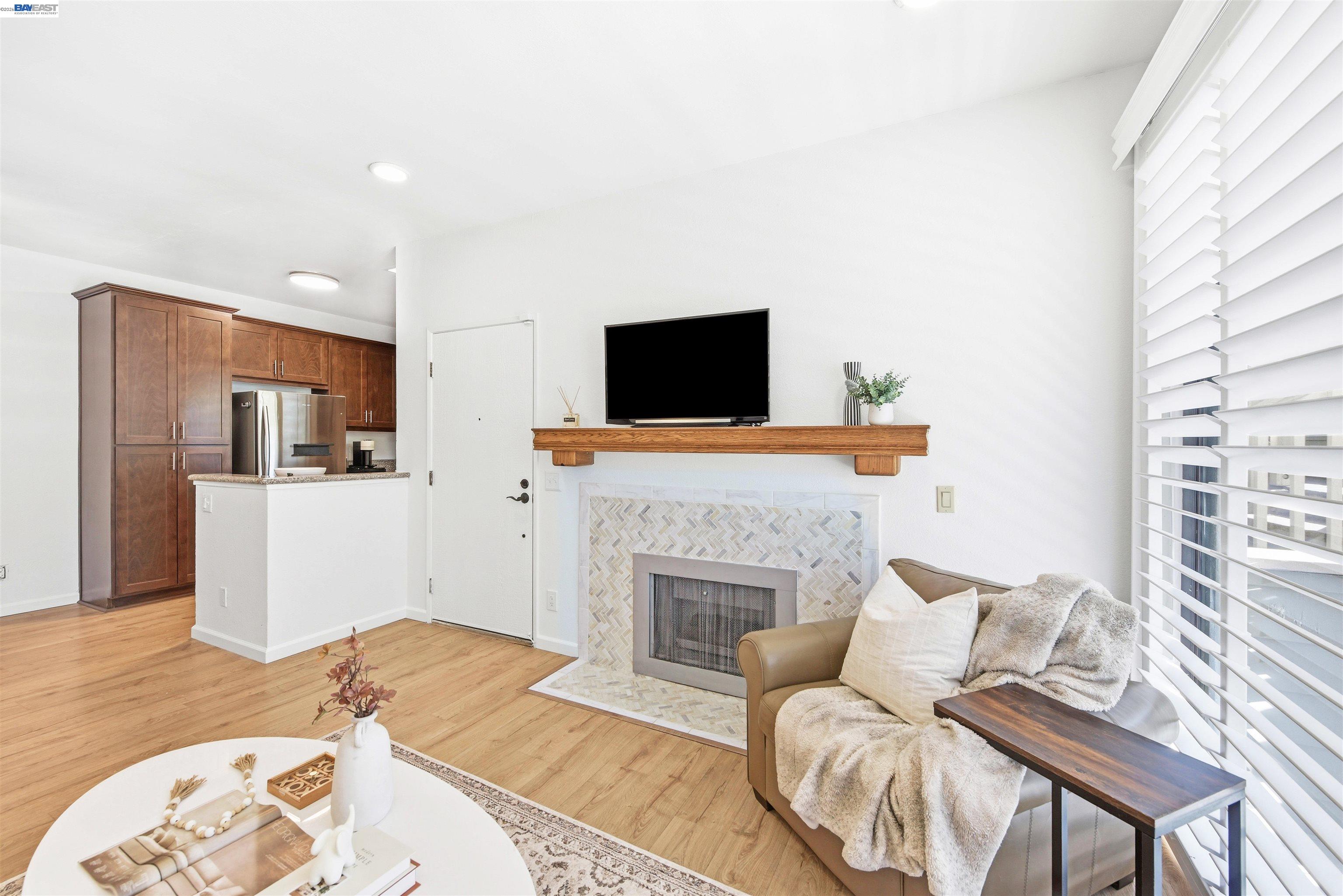 3655 Birchwood Ter # 112