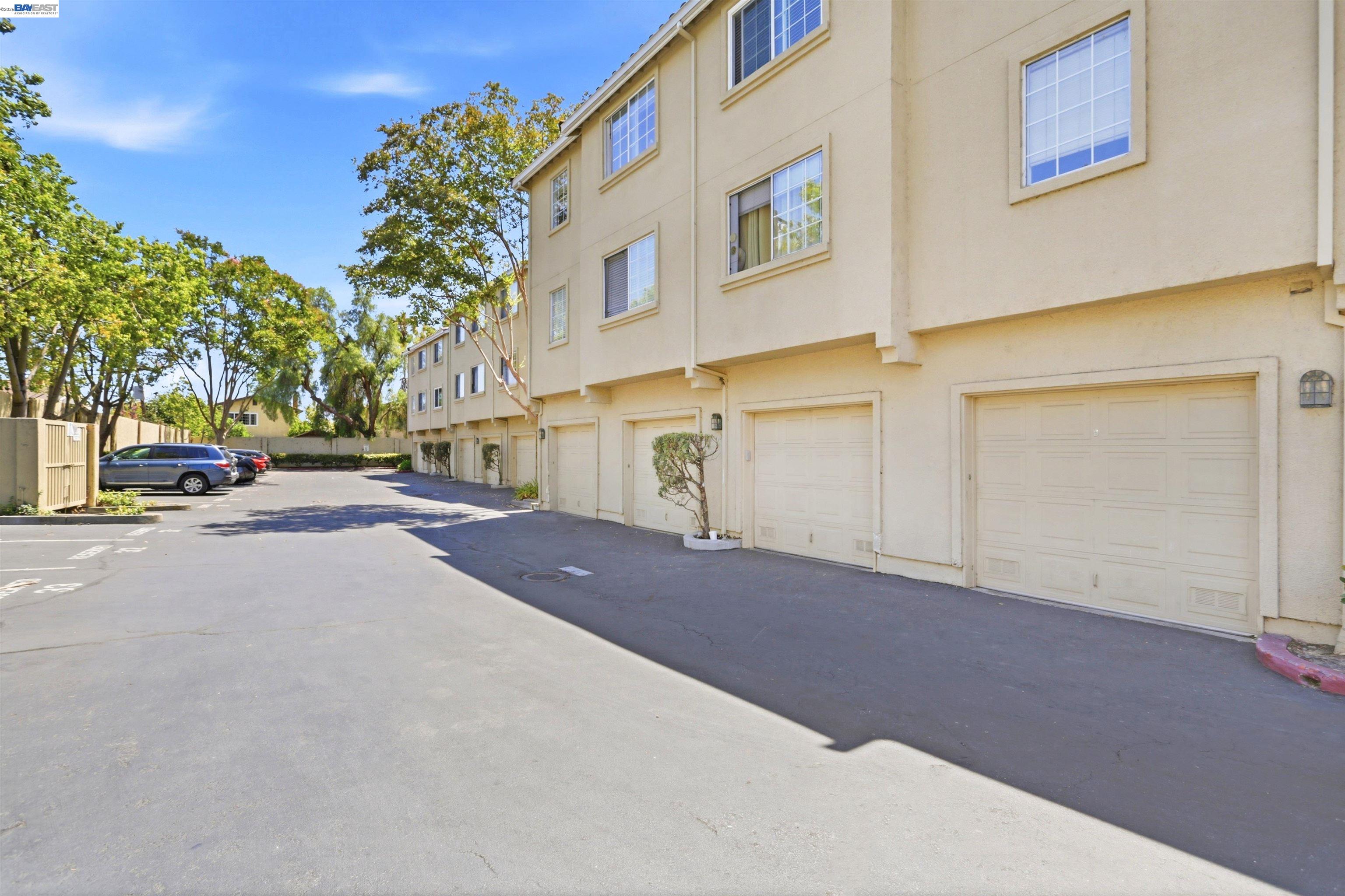 526 Arbor Way