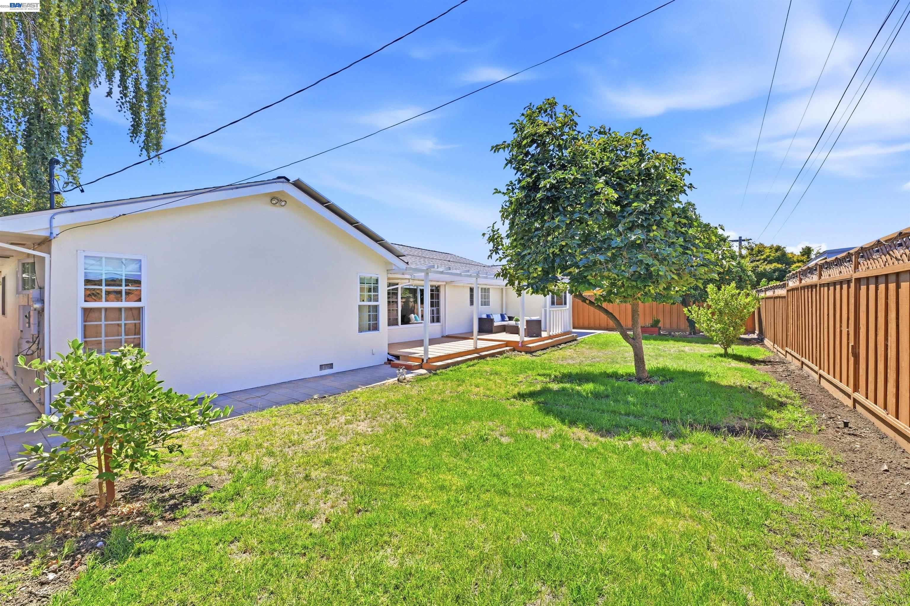 5353 Sayre Ave