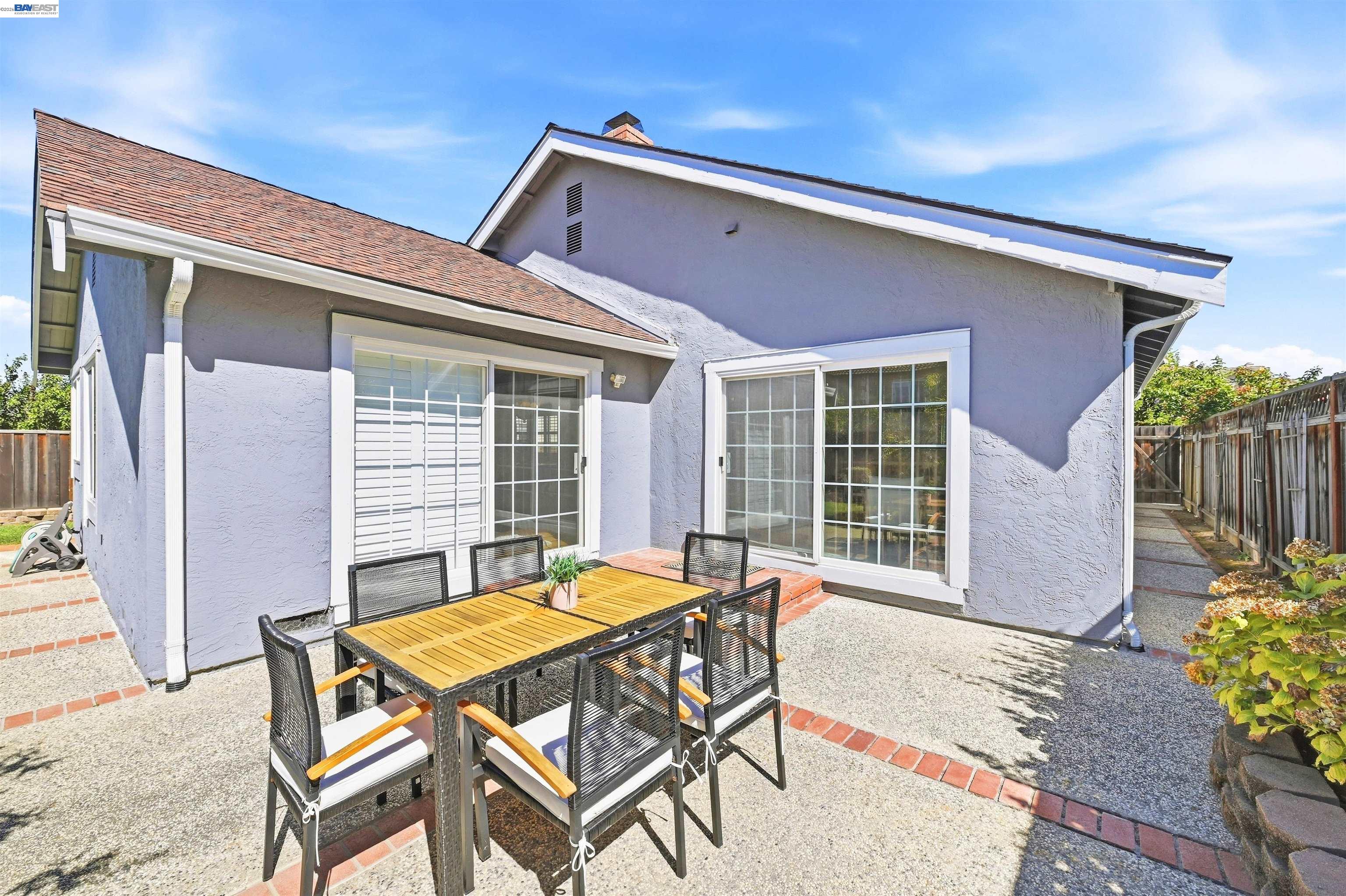 35615 Barnard Dr