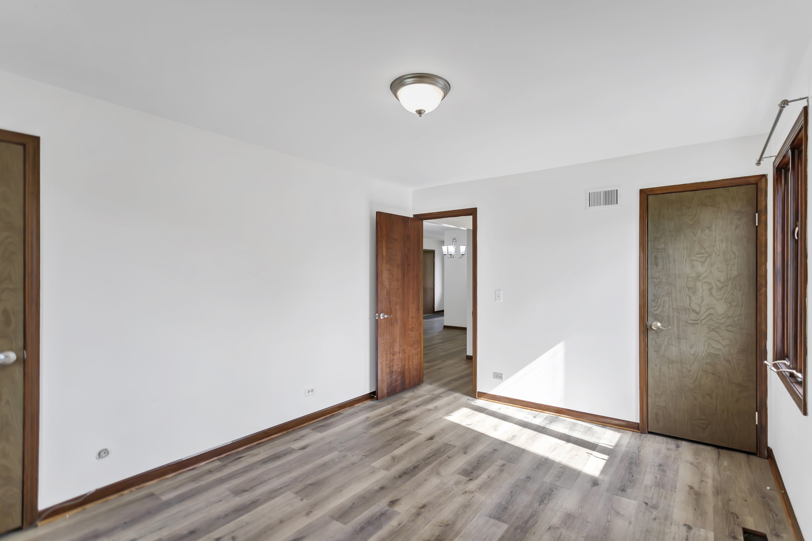31 Green Oaks Drive Unit: B