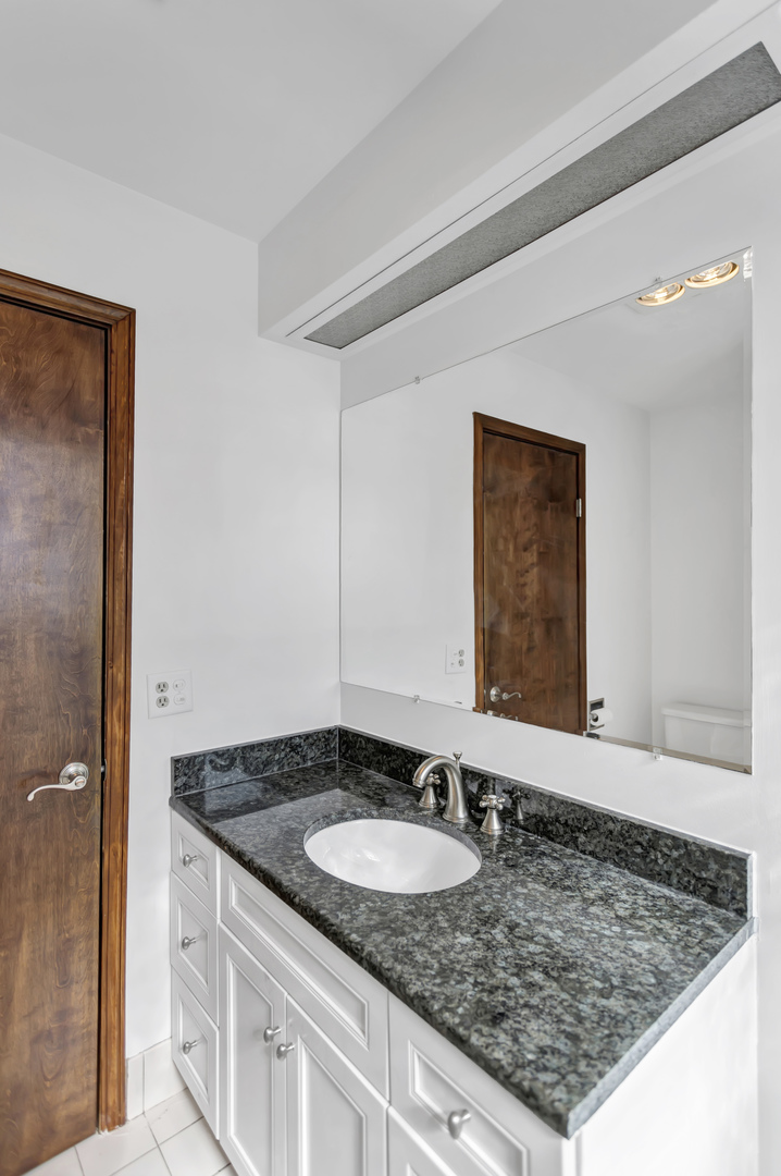 31 Green Oaks Drive Unit: B