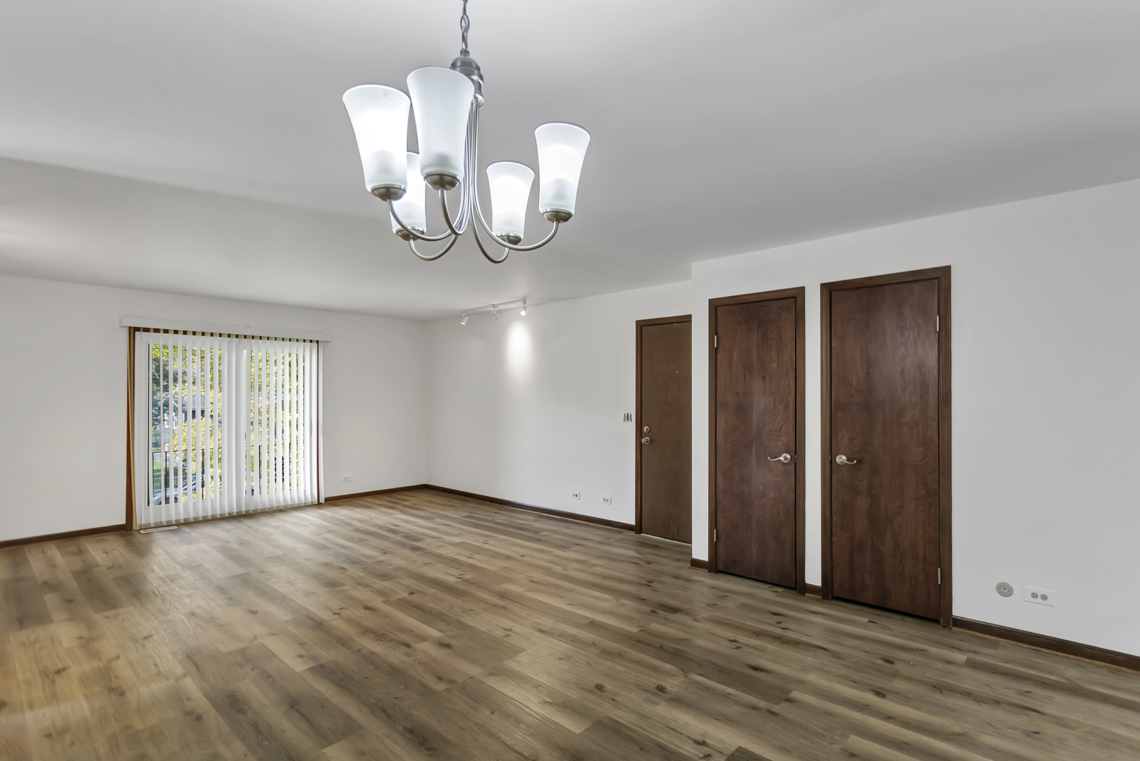 31 Green Oaks Drive Unit: B