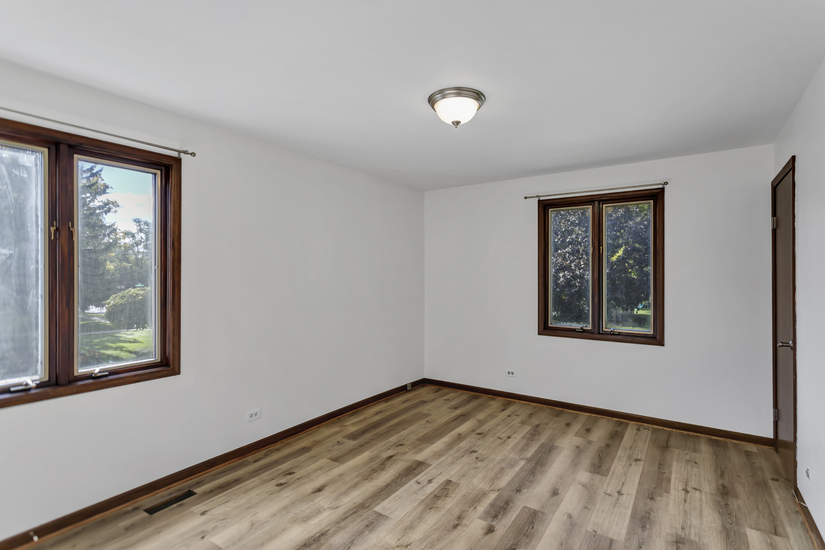 31 Green Oaks Drive Unit: B
