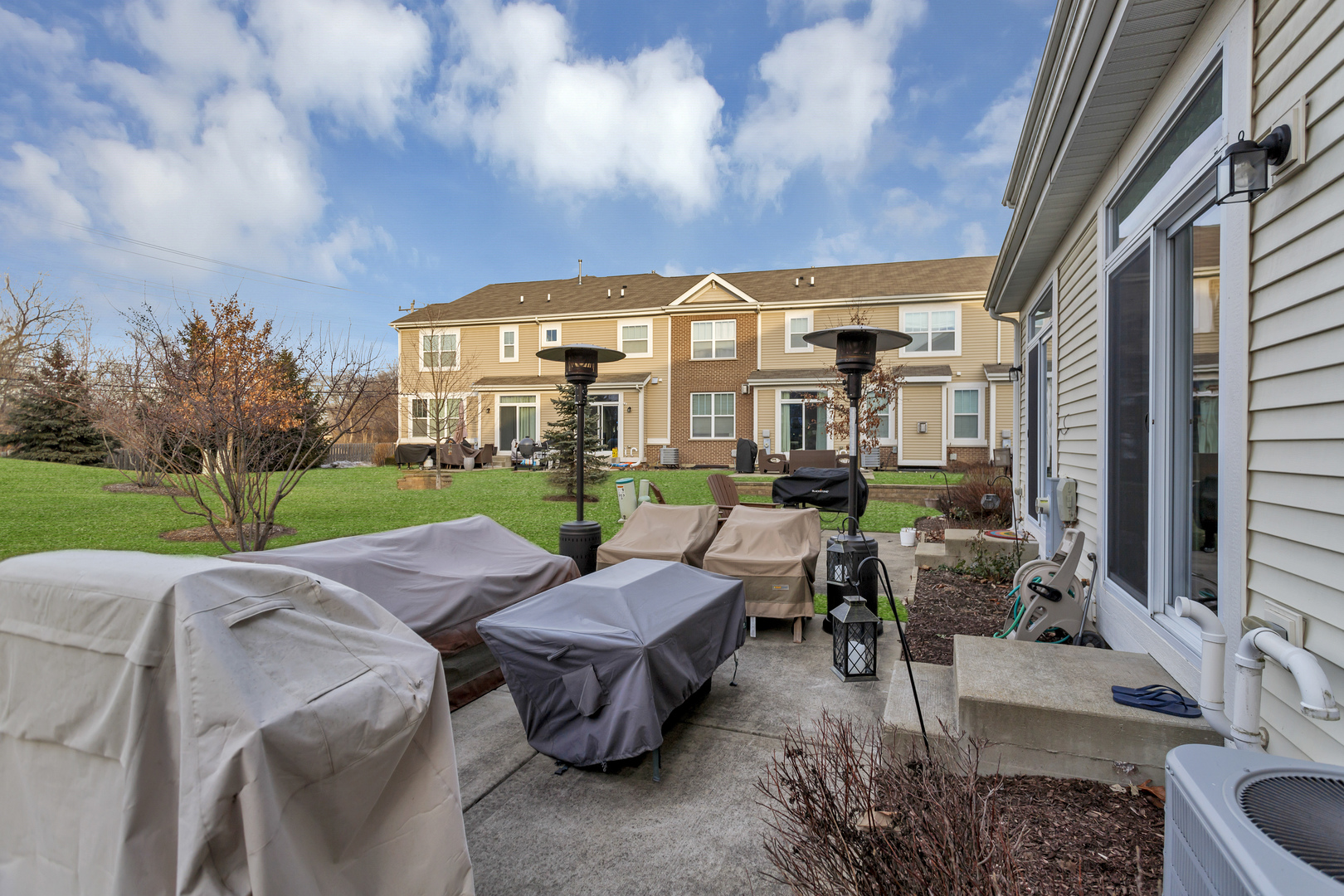 28 E Moseley Road