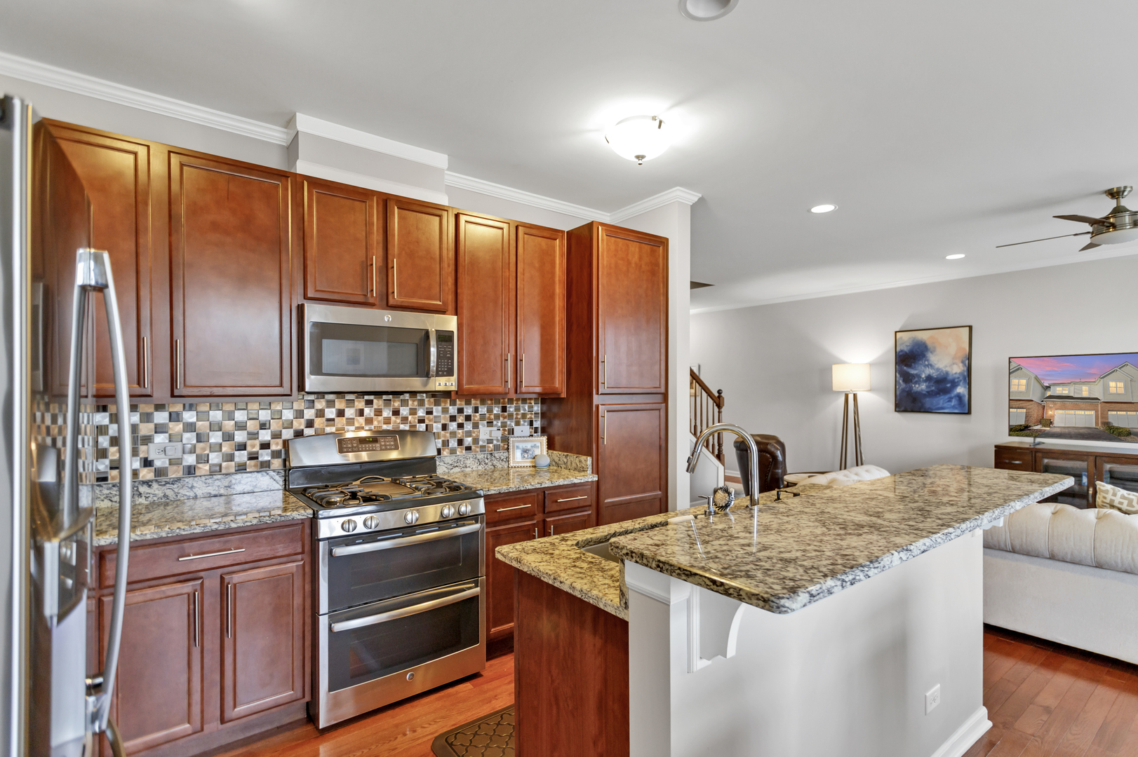 28 E Moseley Road