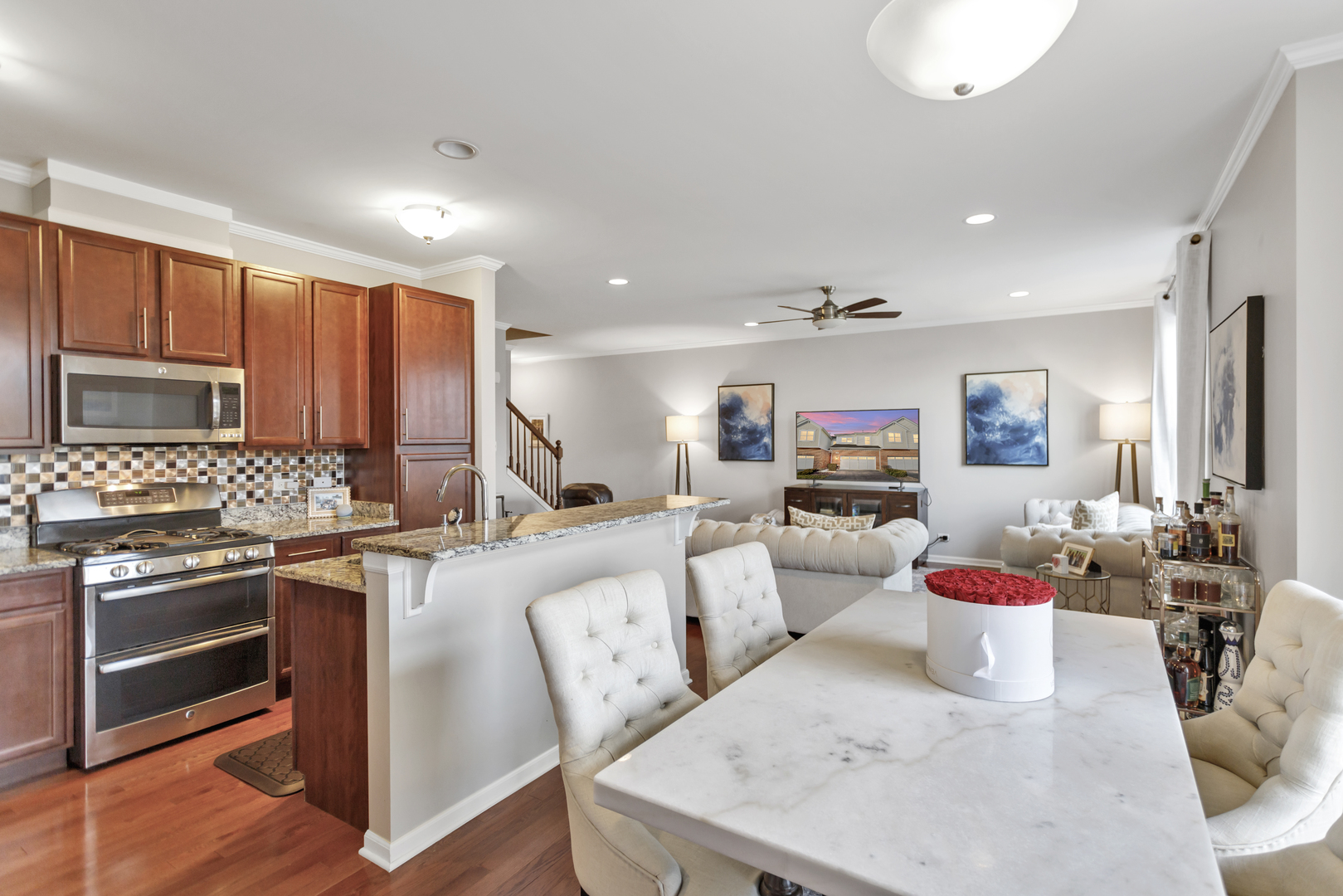 28 E Moseley Road