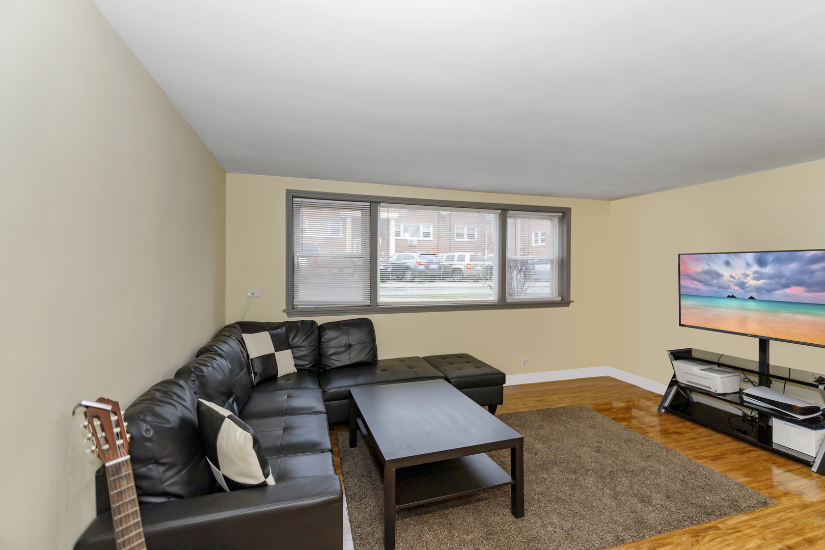 10113 Hartford Court Unit: 1B
