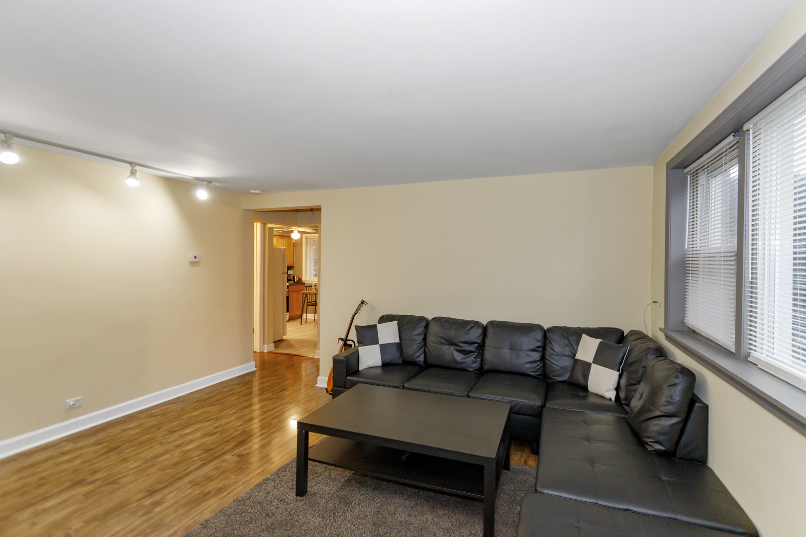 10113 Hartford Court Unit: 1B