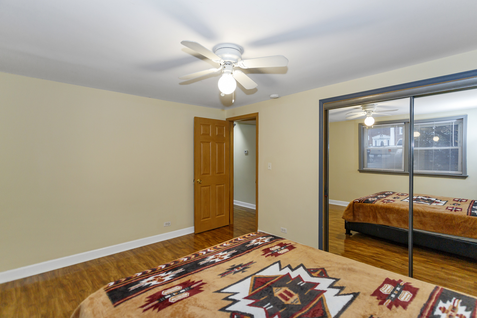10113 Hartford Court Unit: 1B