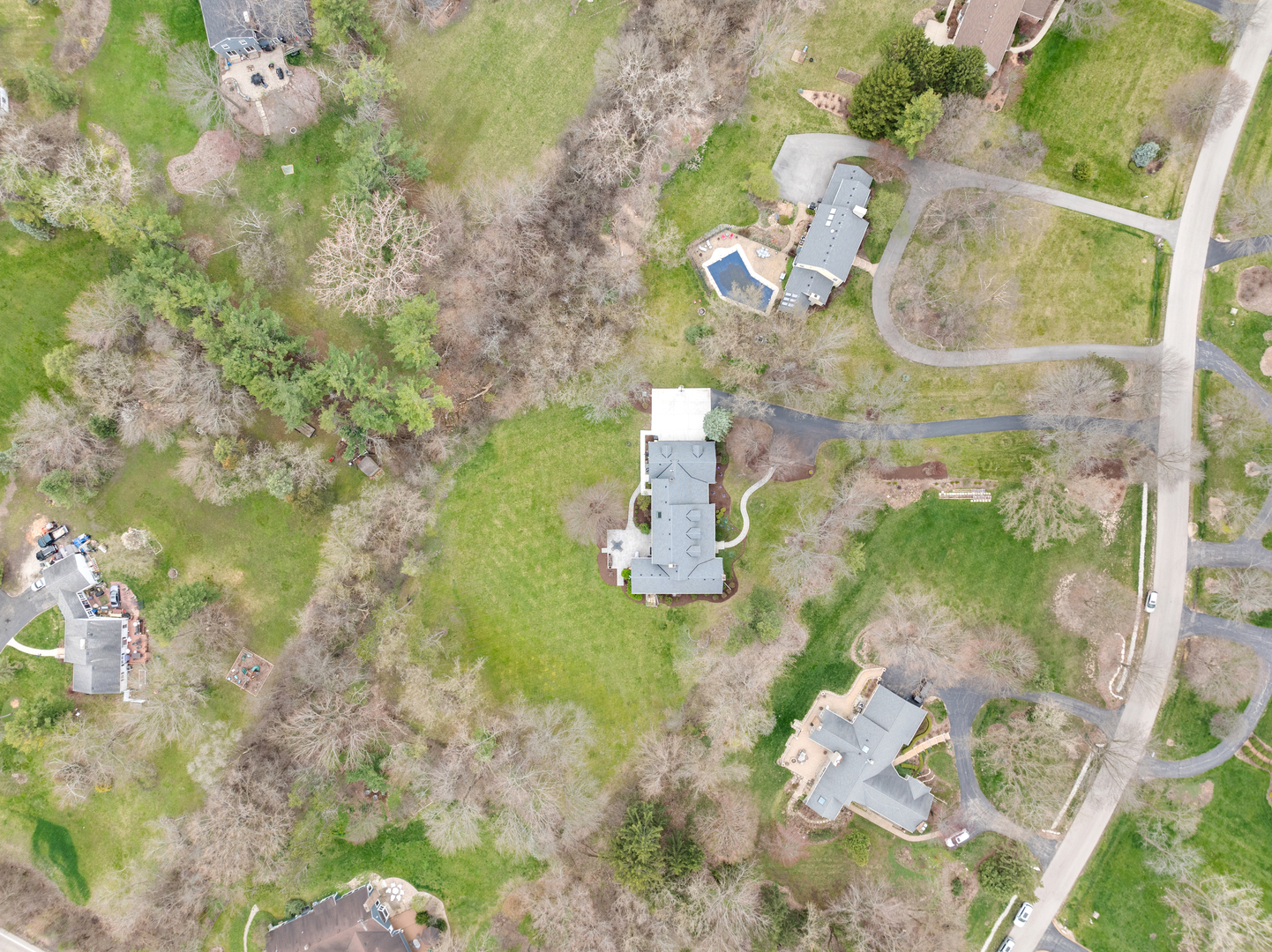 6 Stone Ridge Drive