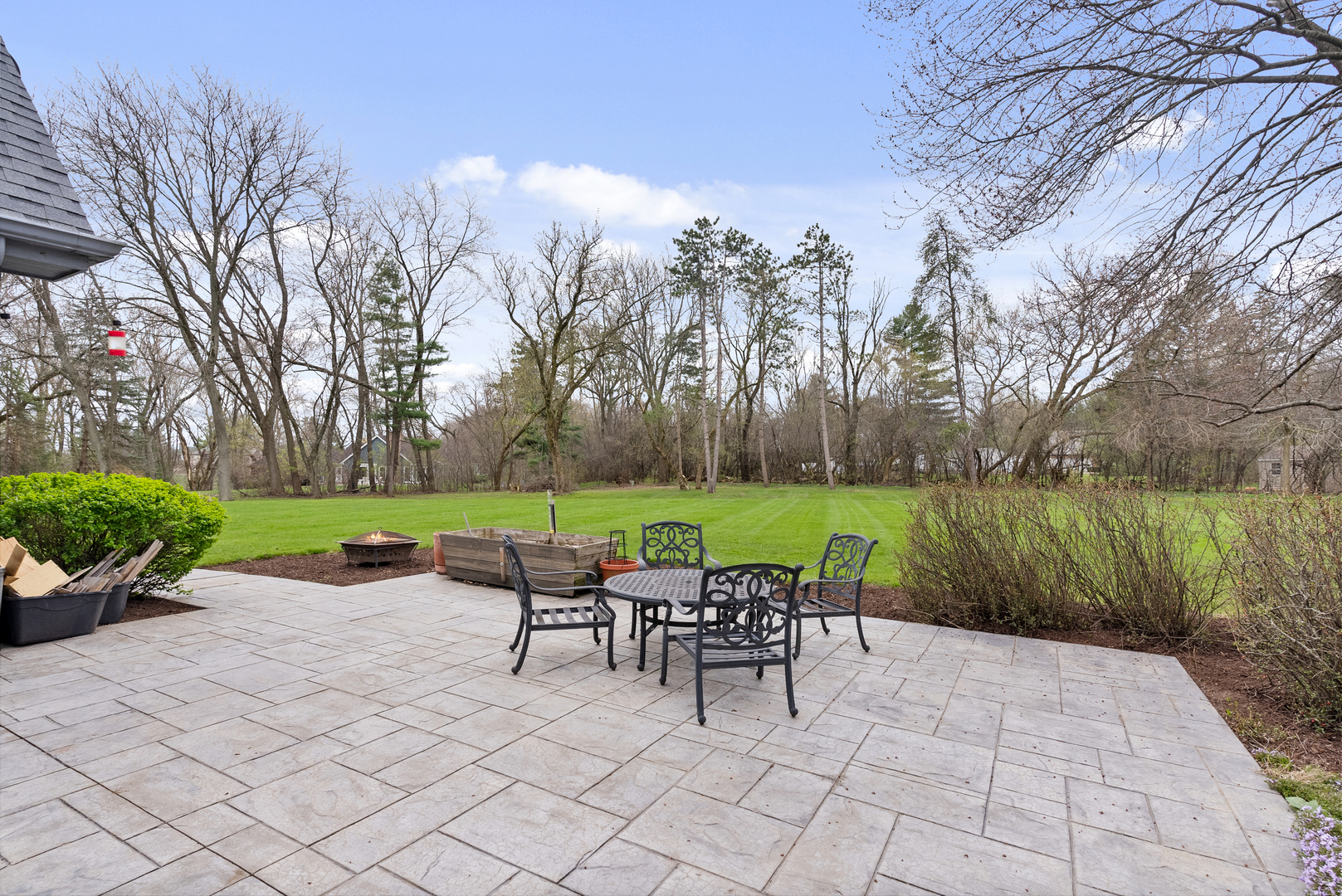 6 Stone Ridge Drive