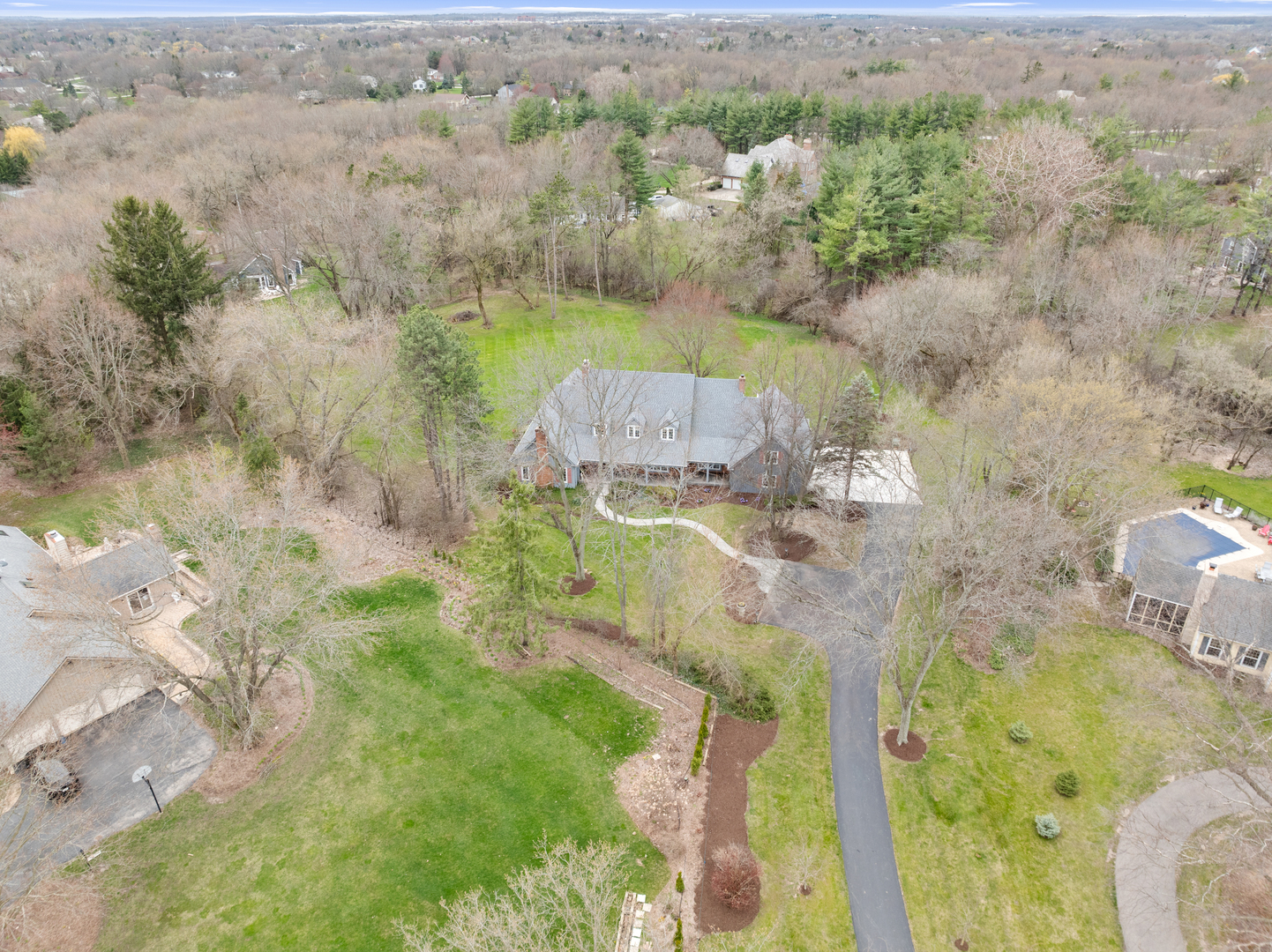 6 Stone Ridge Drive