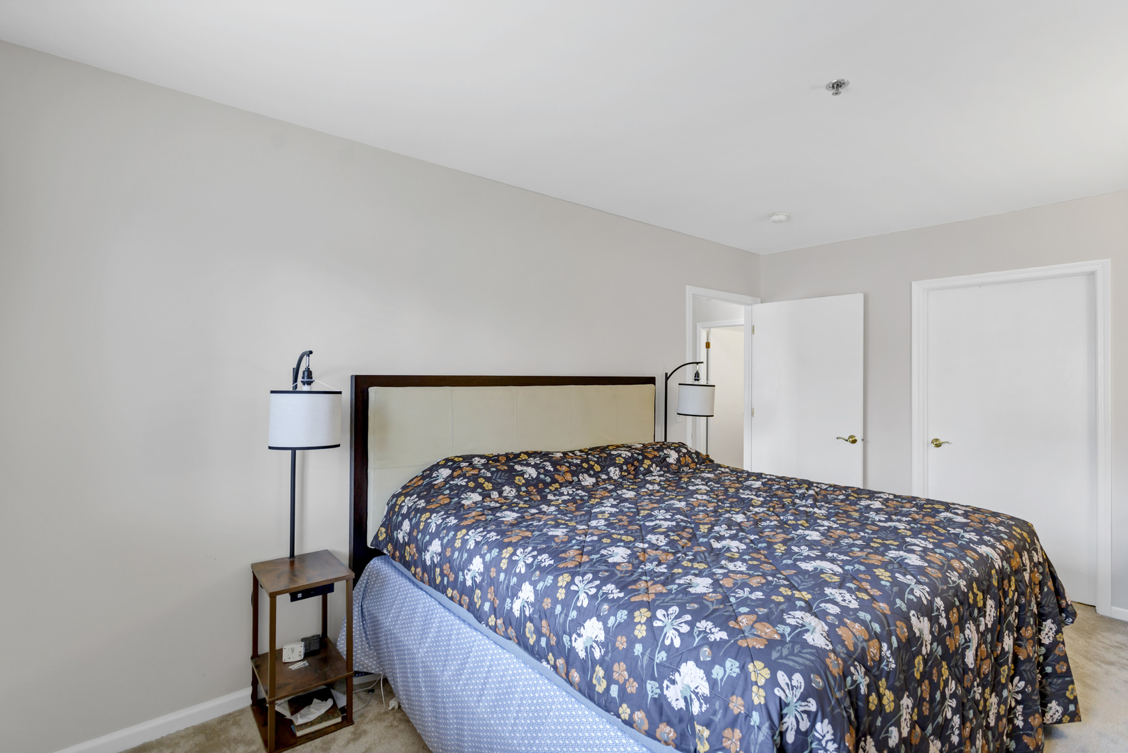 881 N Swift Road Unit: 102