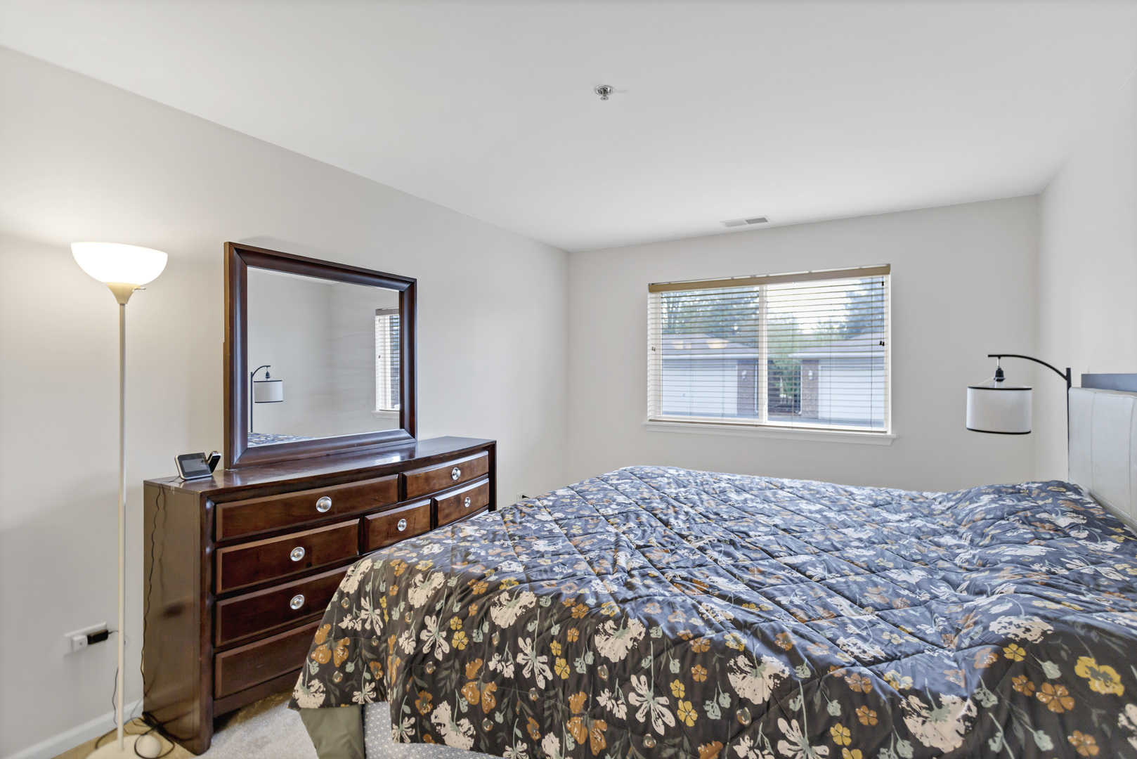 881 N Swift Road Unit: 102