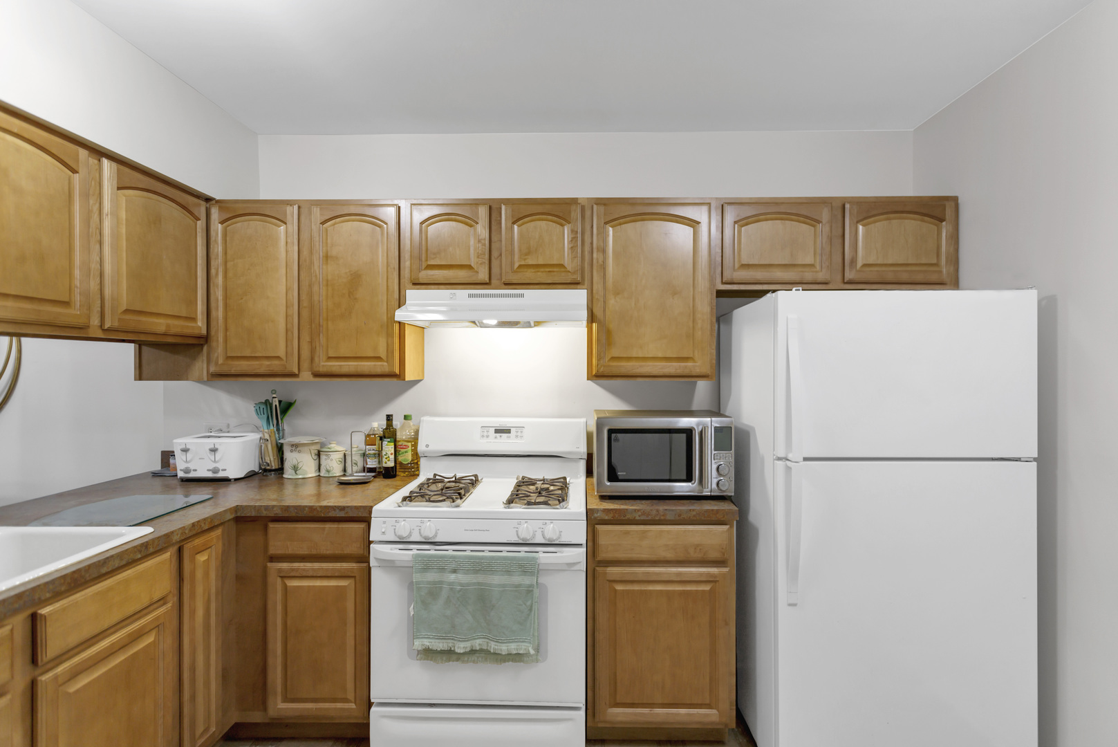881 N Swift Road Unit: 102