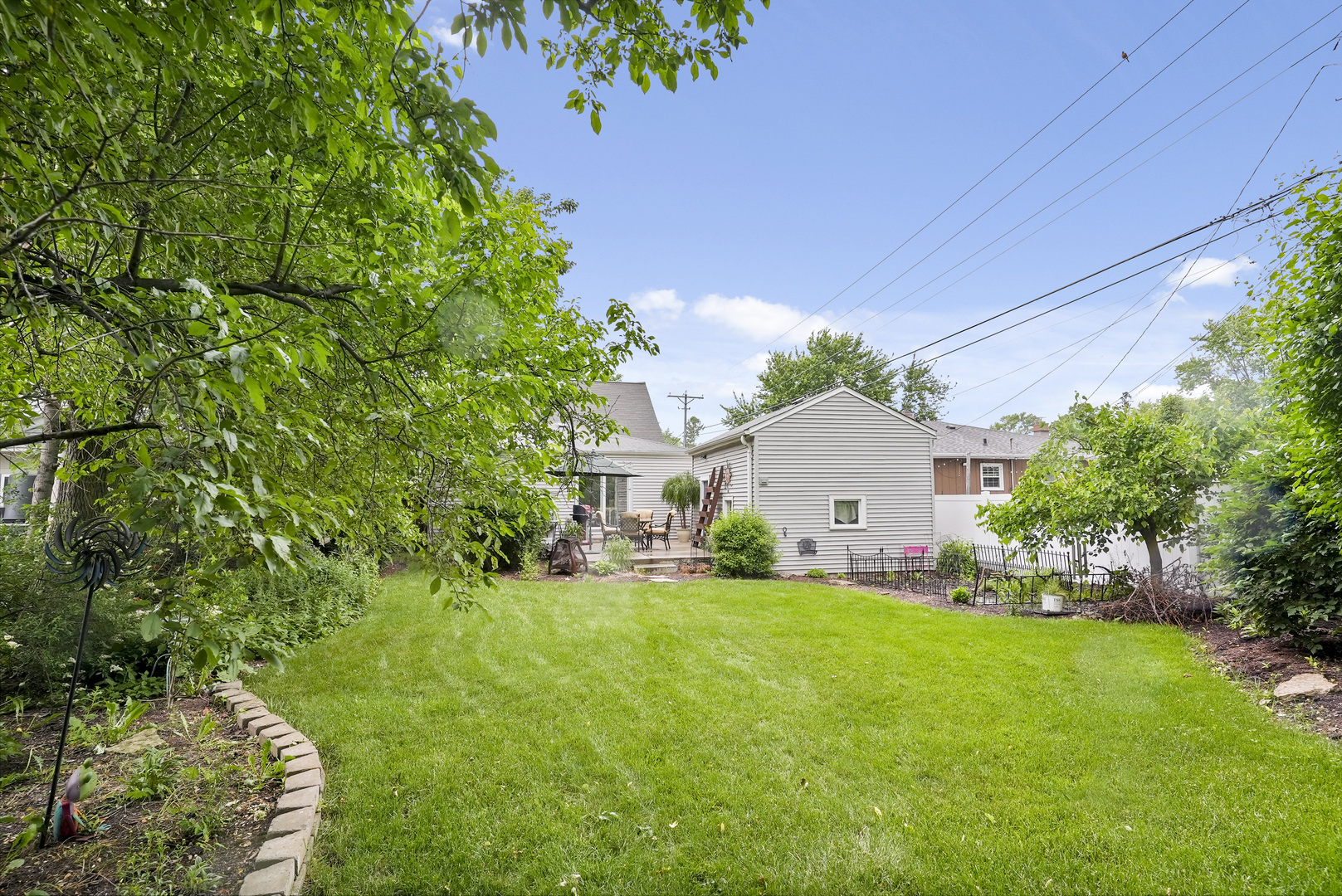 1023 Adams Street