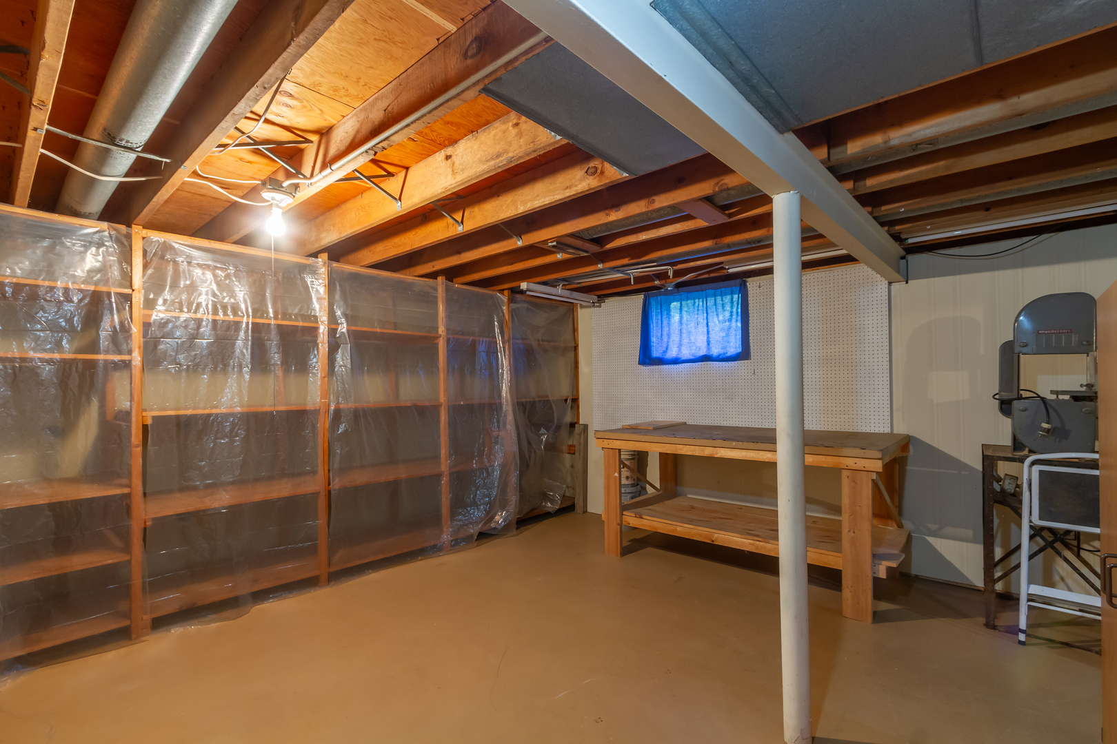 2010 Oak Street