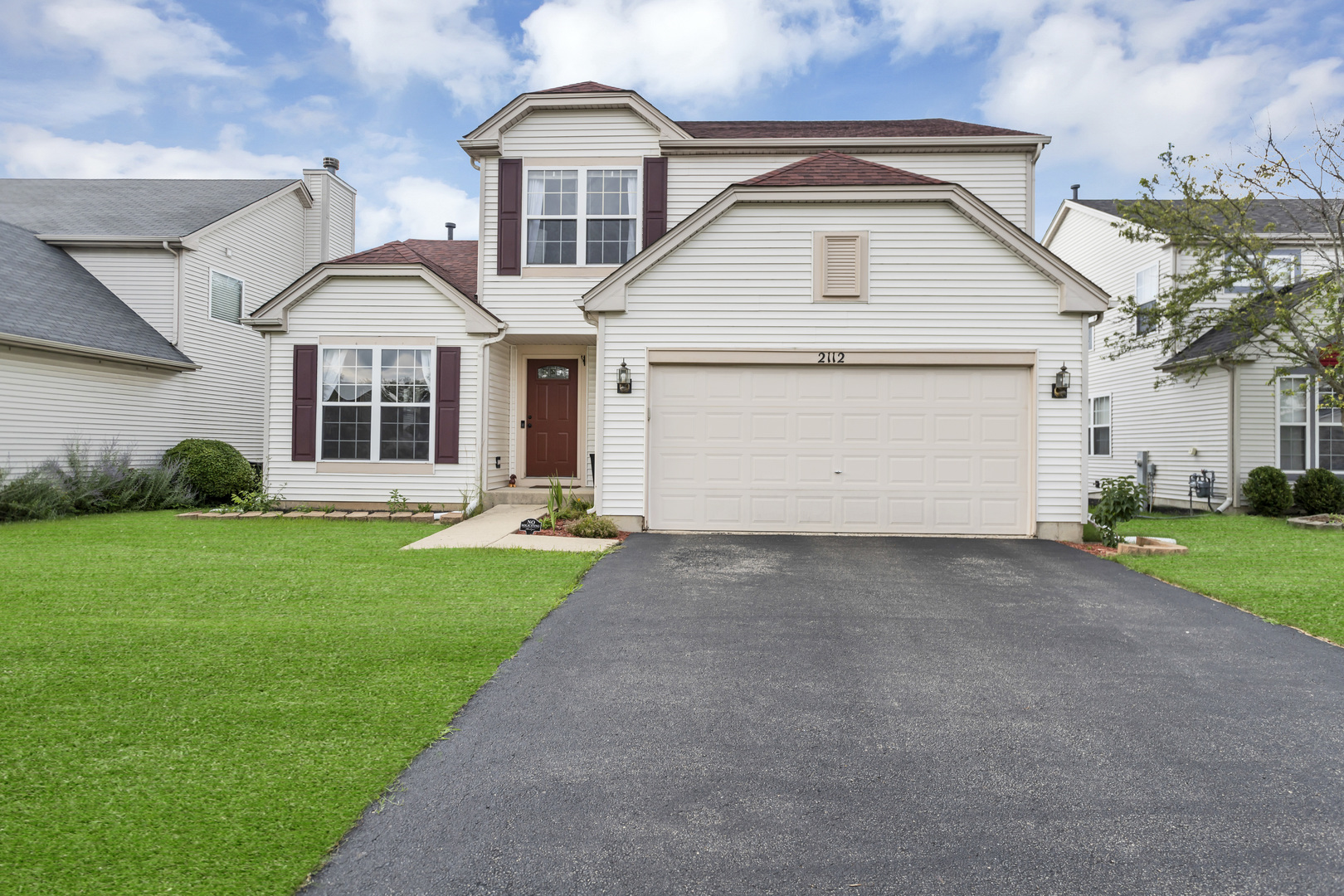 2112 W Wicklow Lane