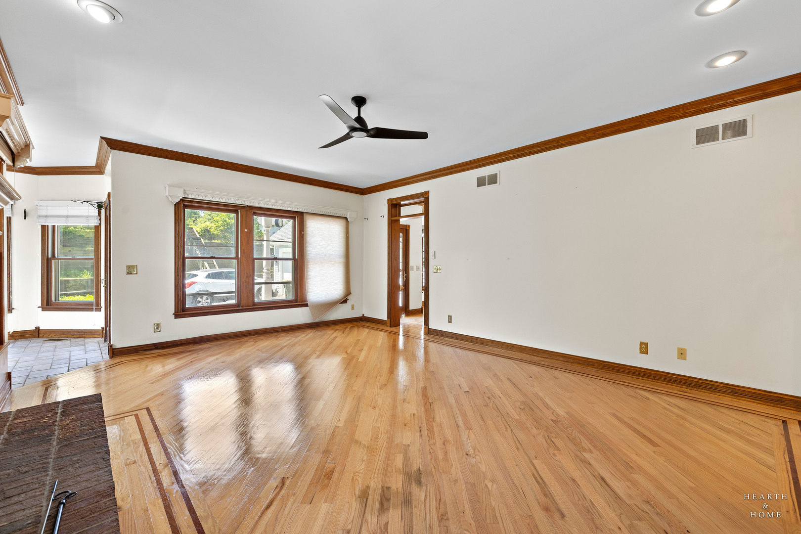 45W235 Hillview Lane
