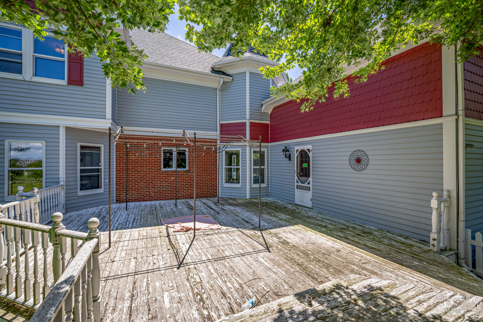 45W235 Hillview Lane