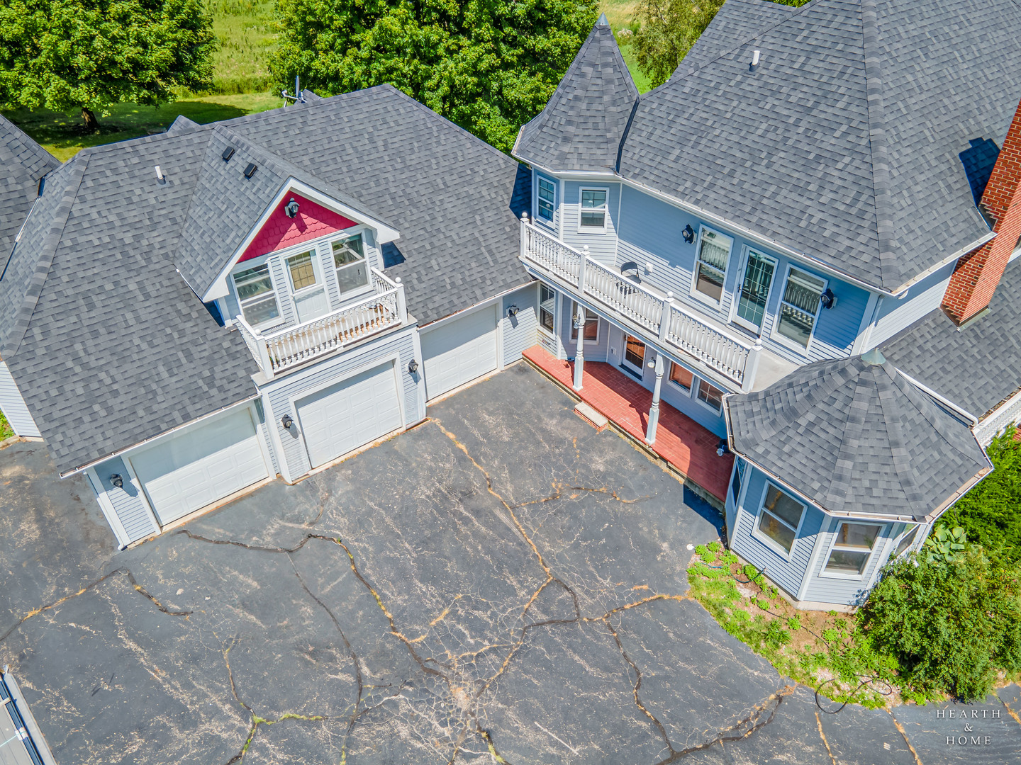 45W235 Hillview Lane