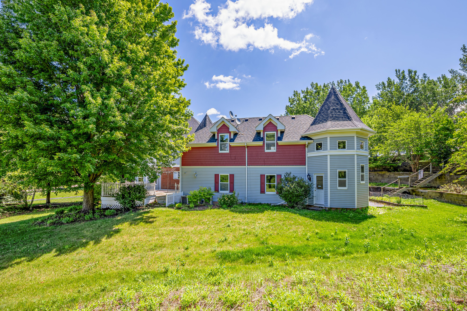 45W235 Hillview Lane