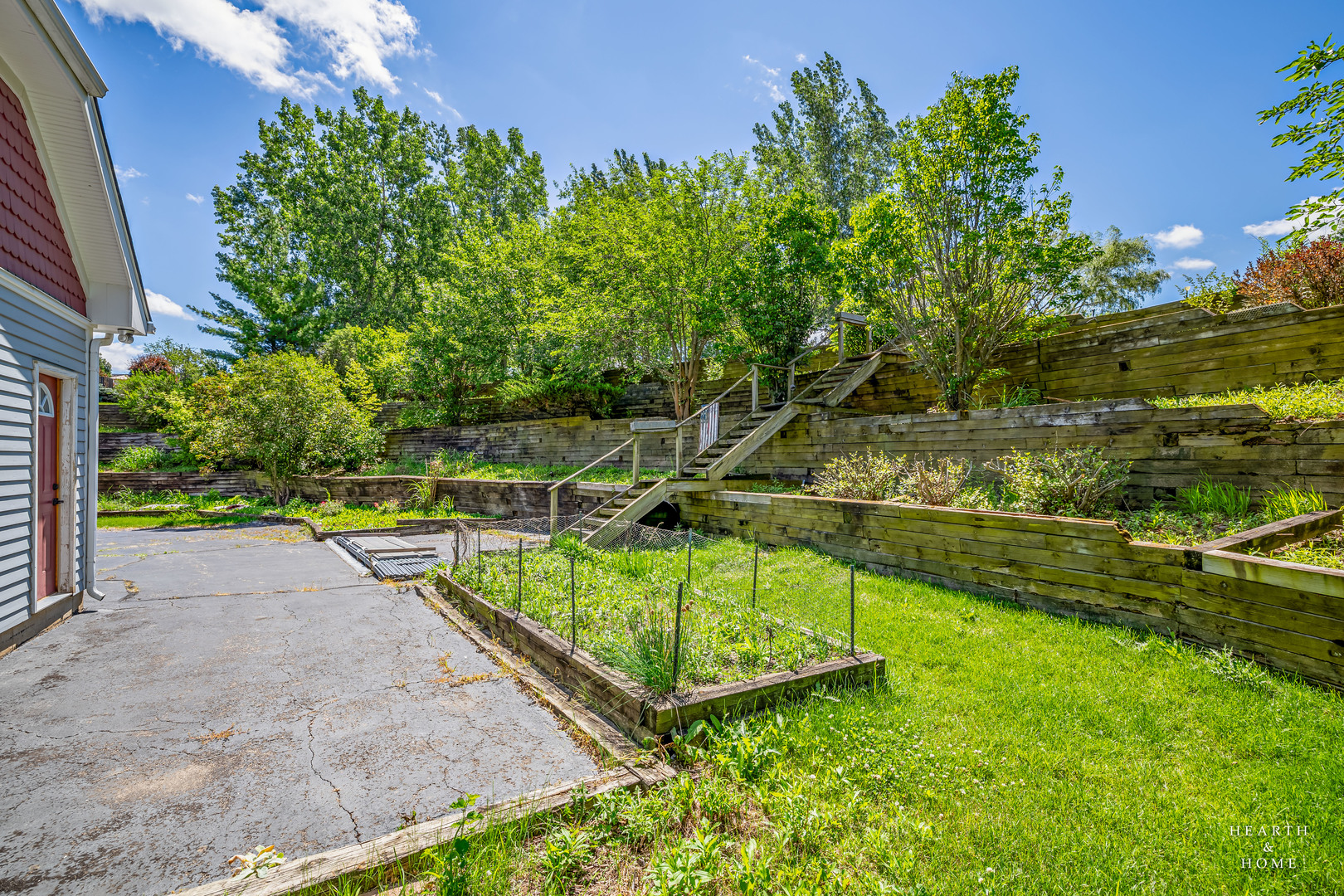 45W235 Hillview Lane
