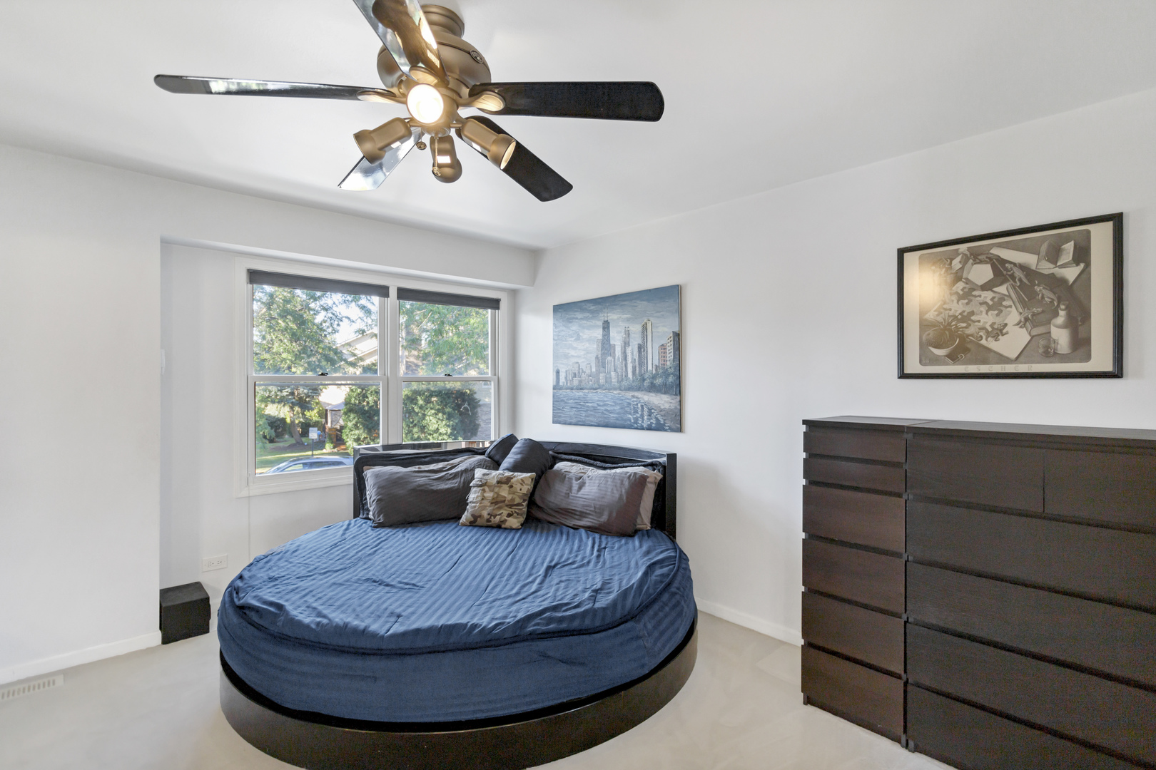 437 S Wenbriar Square
