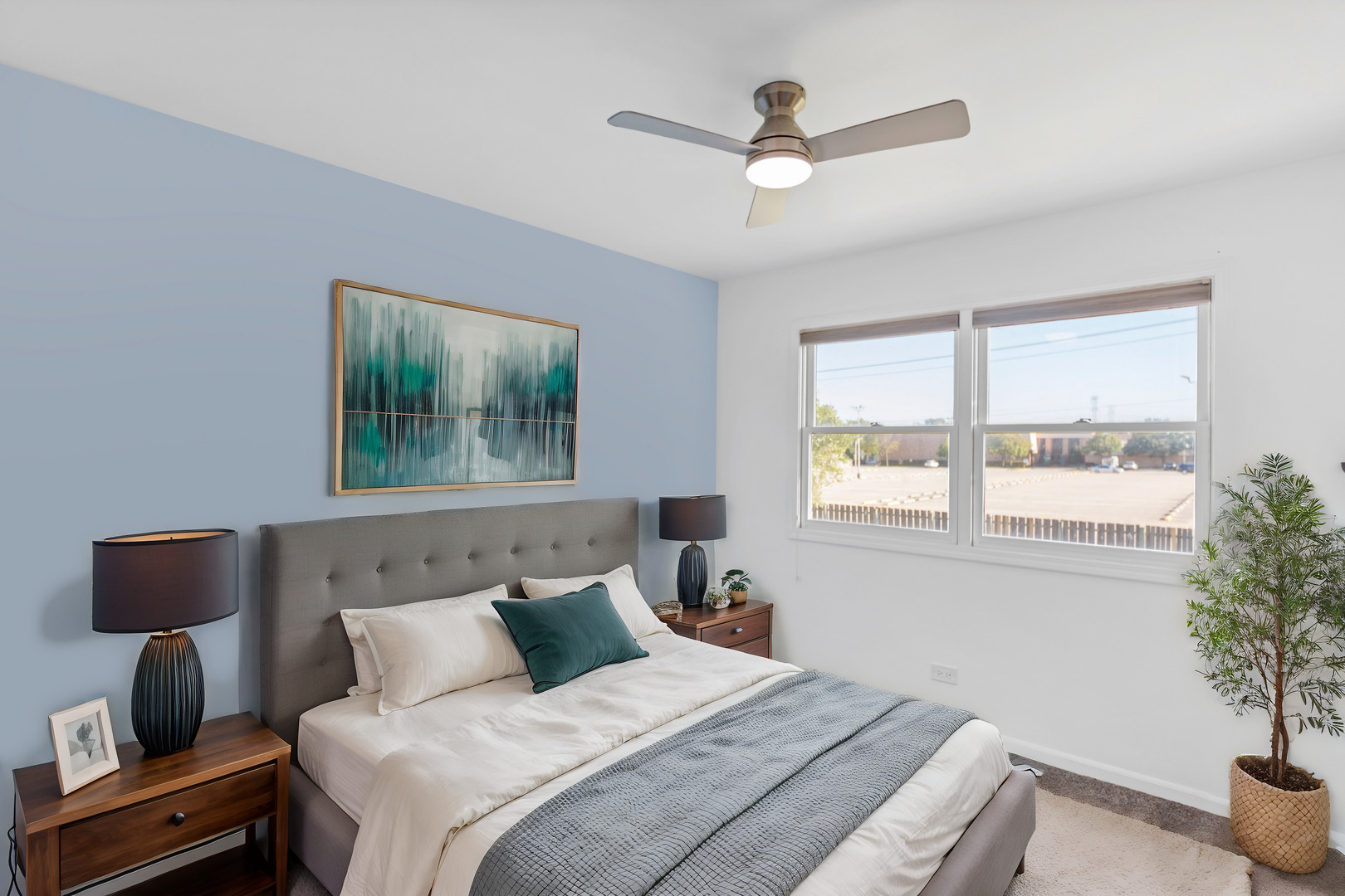 437 S Wenbriar Square