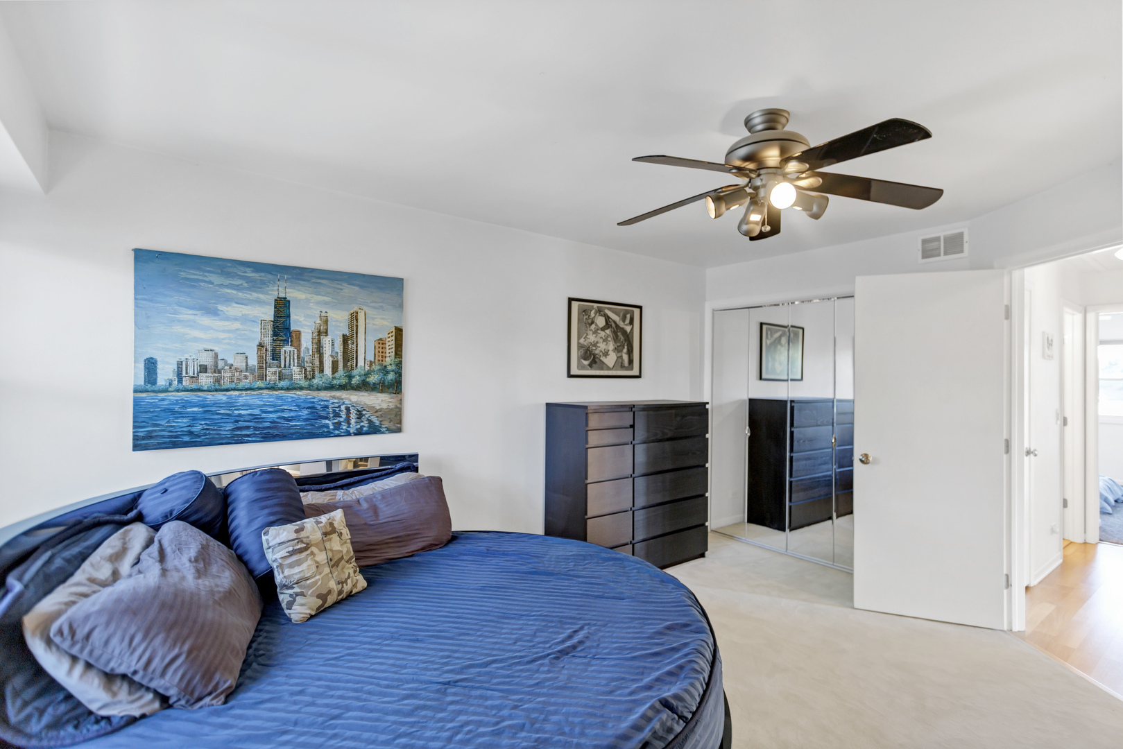437 S Wenbriar Square