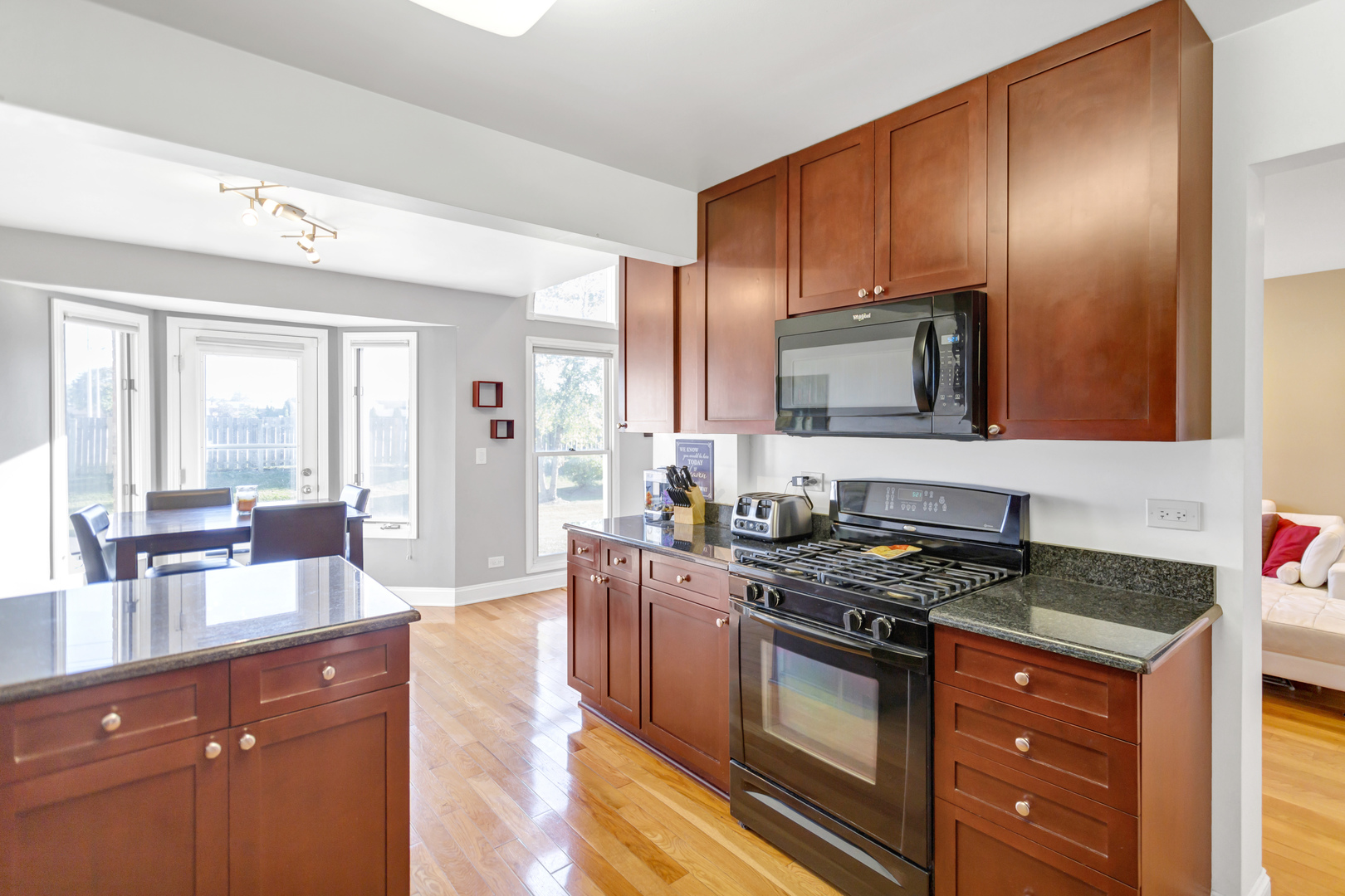 437 S Wenbriar Square