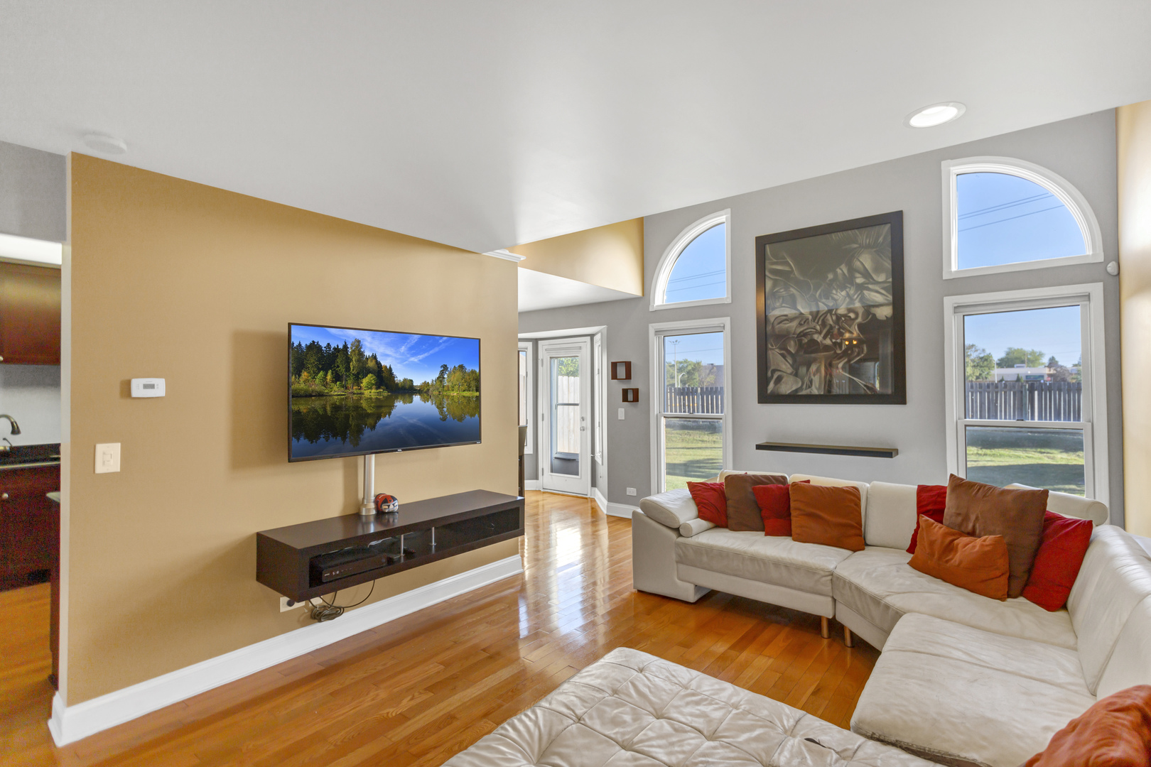 437 S Wenbriar Square