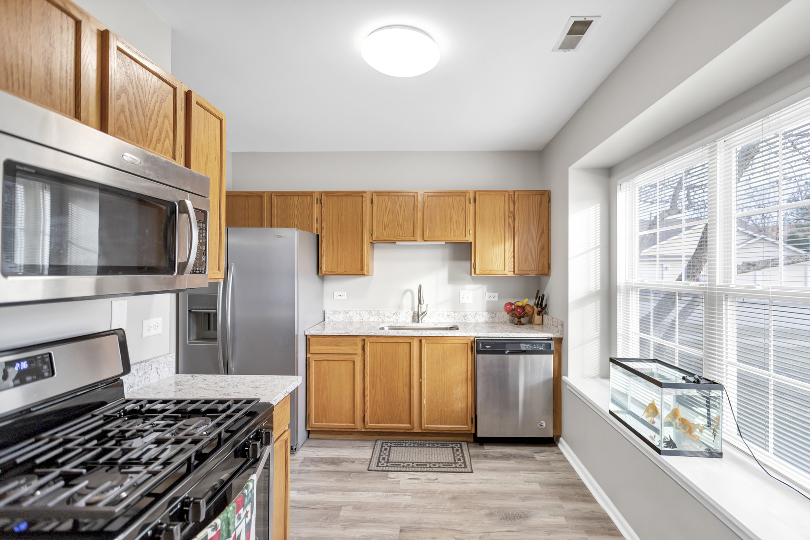 1174 N Village Drive Unit: 1174