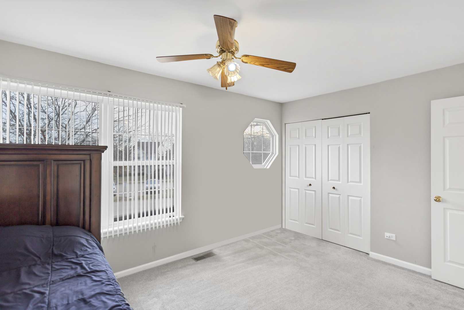 1174 N Village Drive Unit: 1174