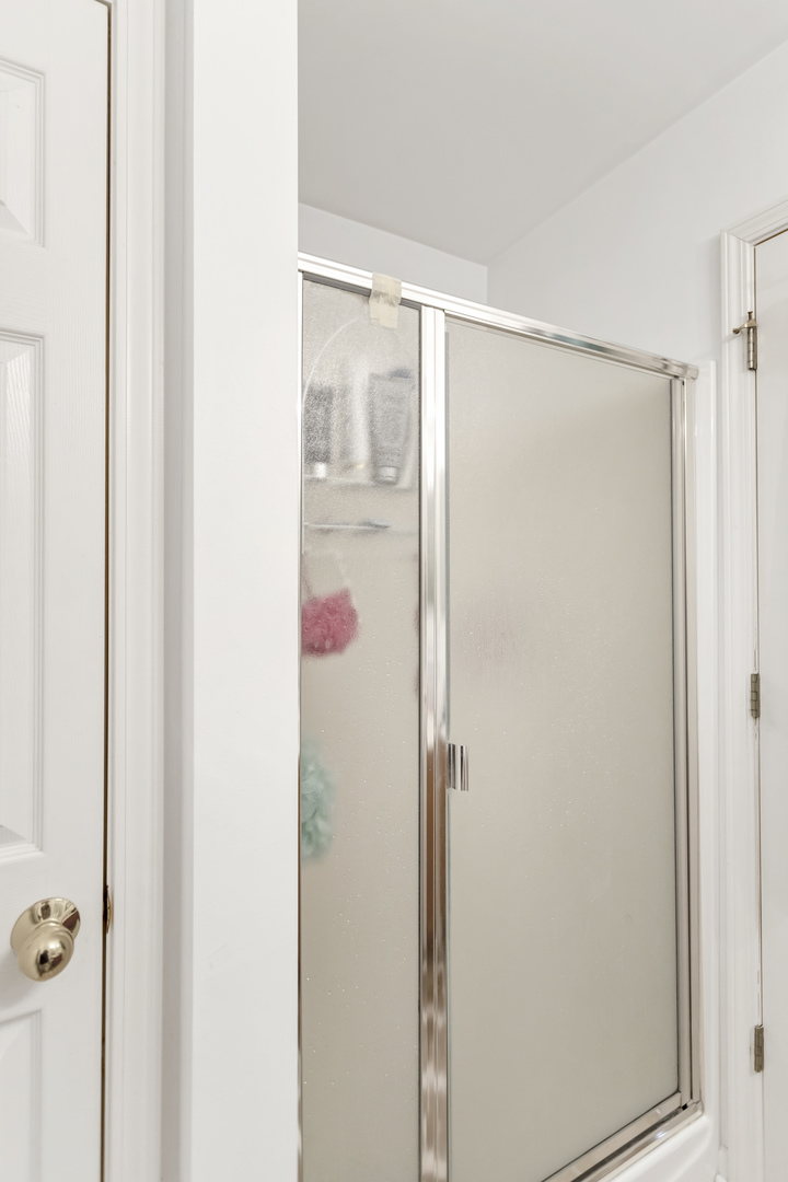 1174 N Village Drive Unit: 1174